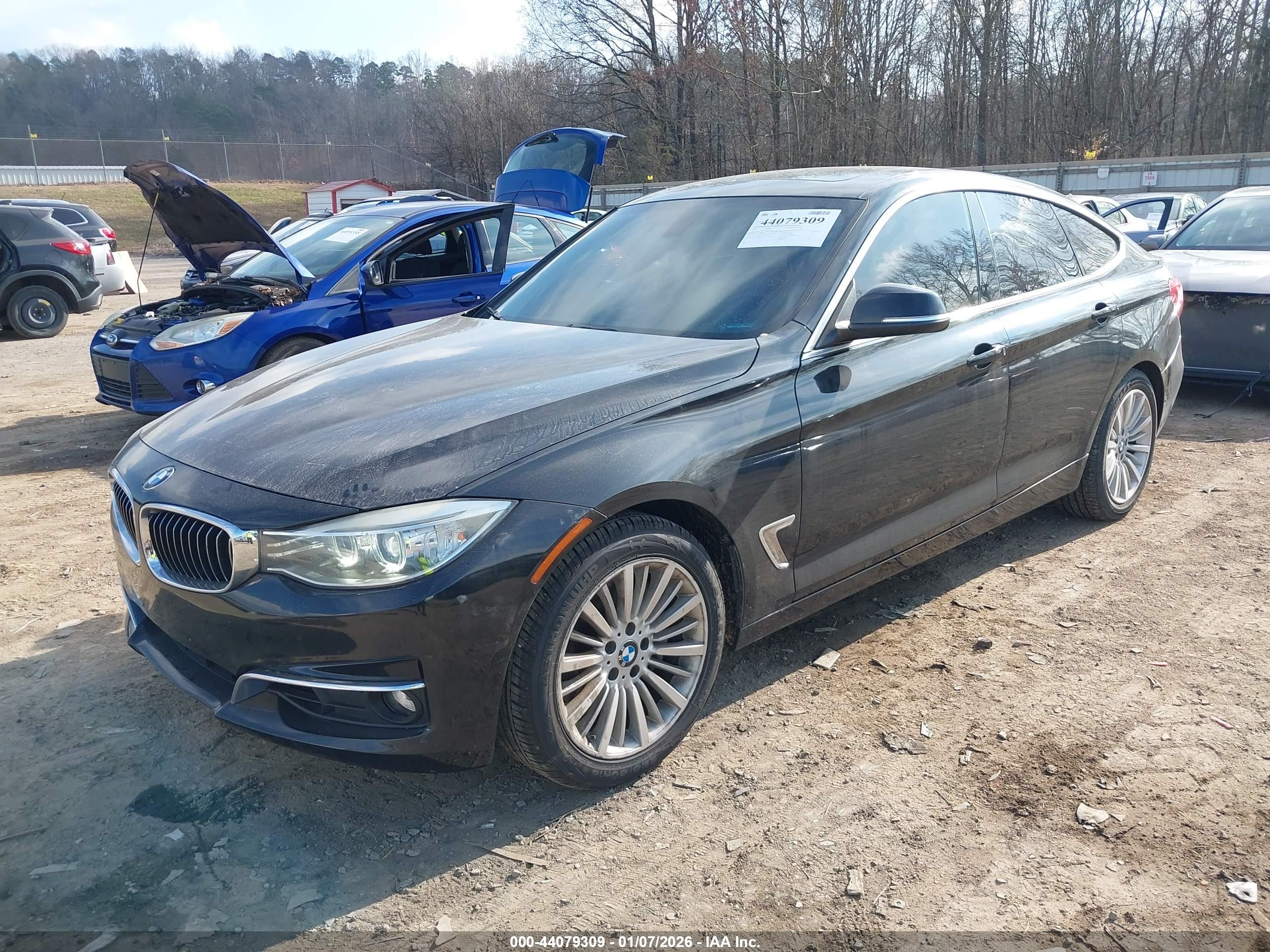 BMW 335I image 2