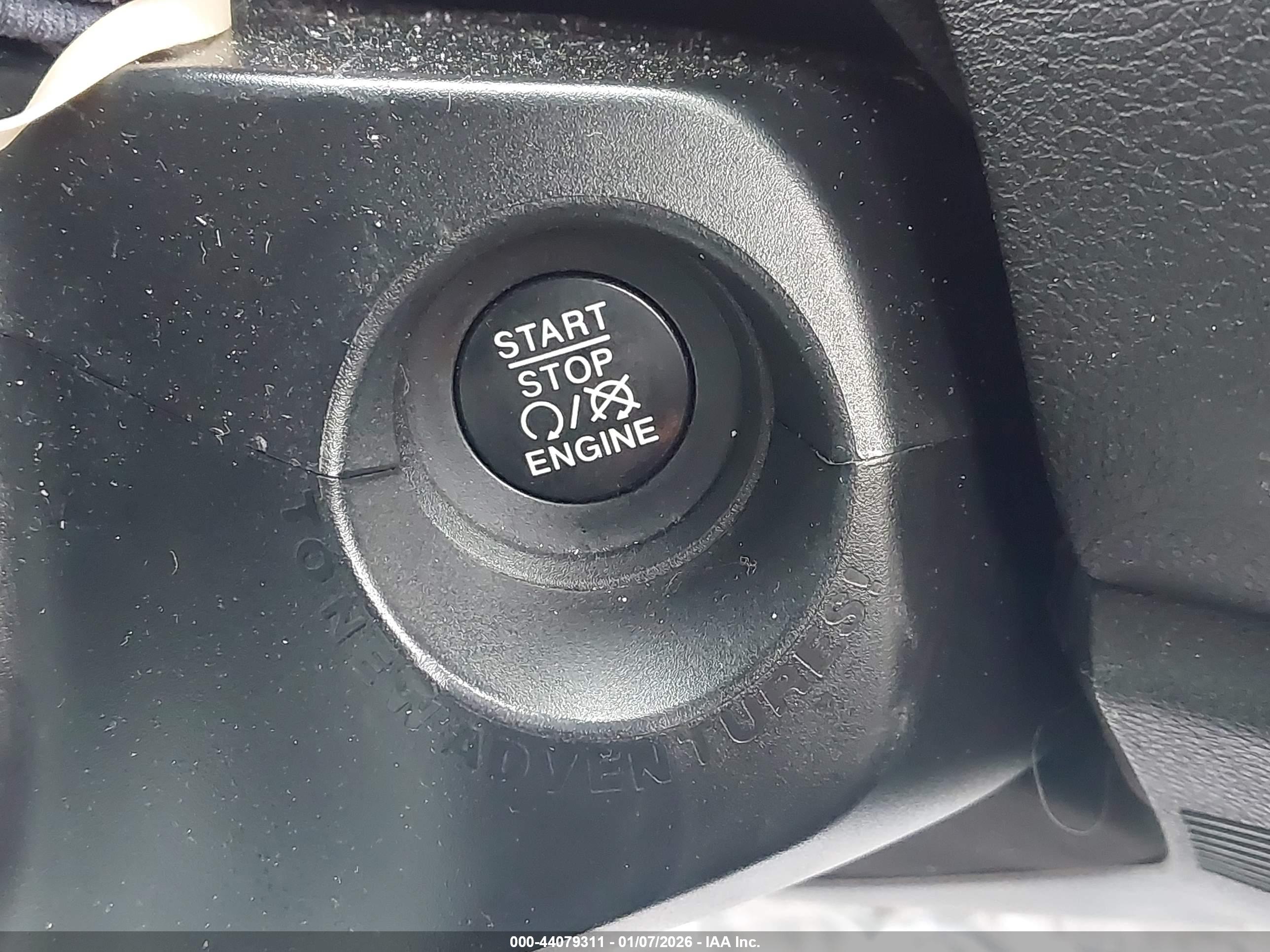 JEEP RENEGADE image 11