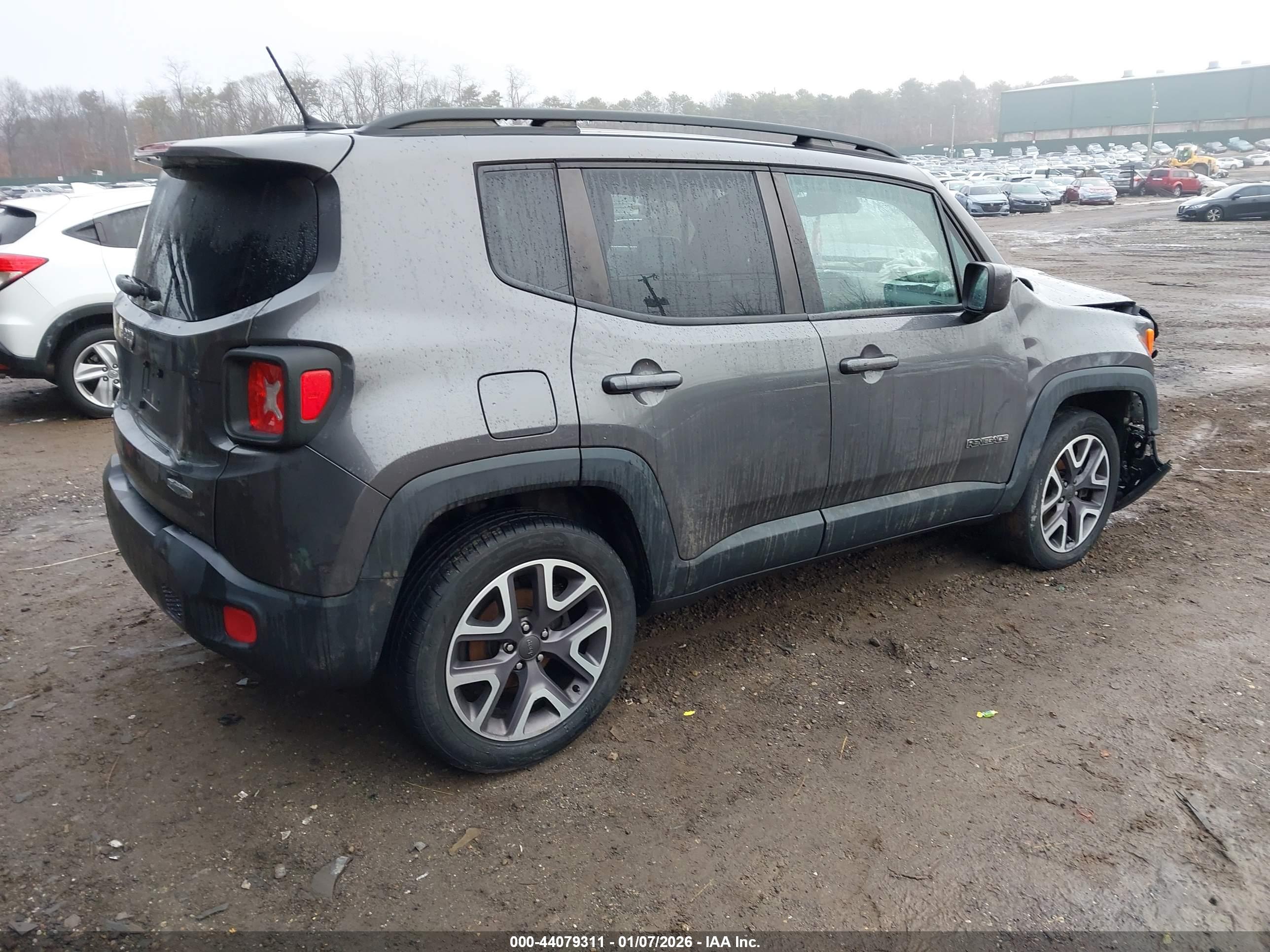 JEEP RENEGADE image 4