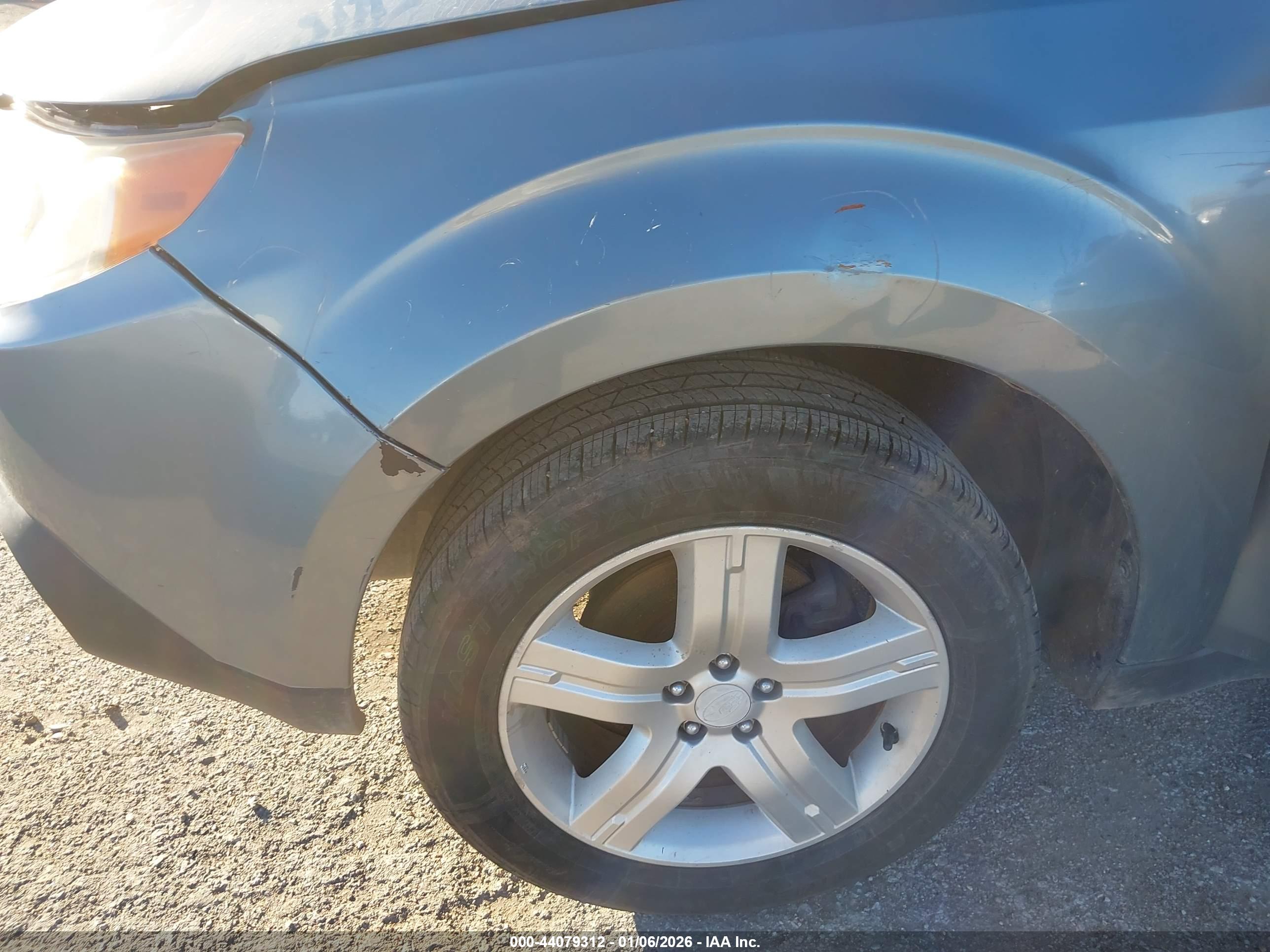 SUBARU FORESTER image 6