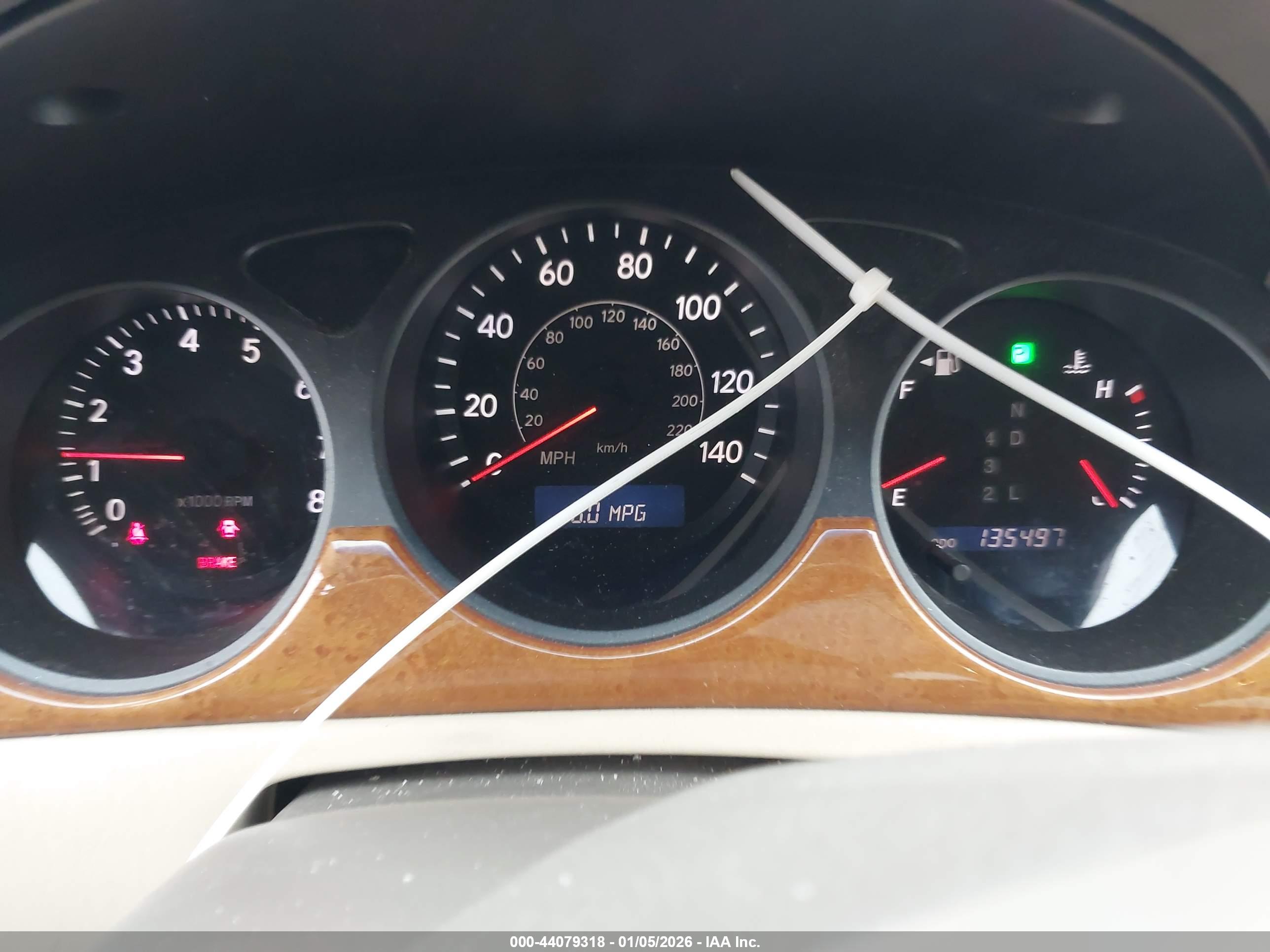 LEXUS ES image 7