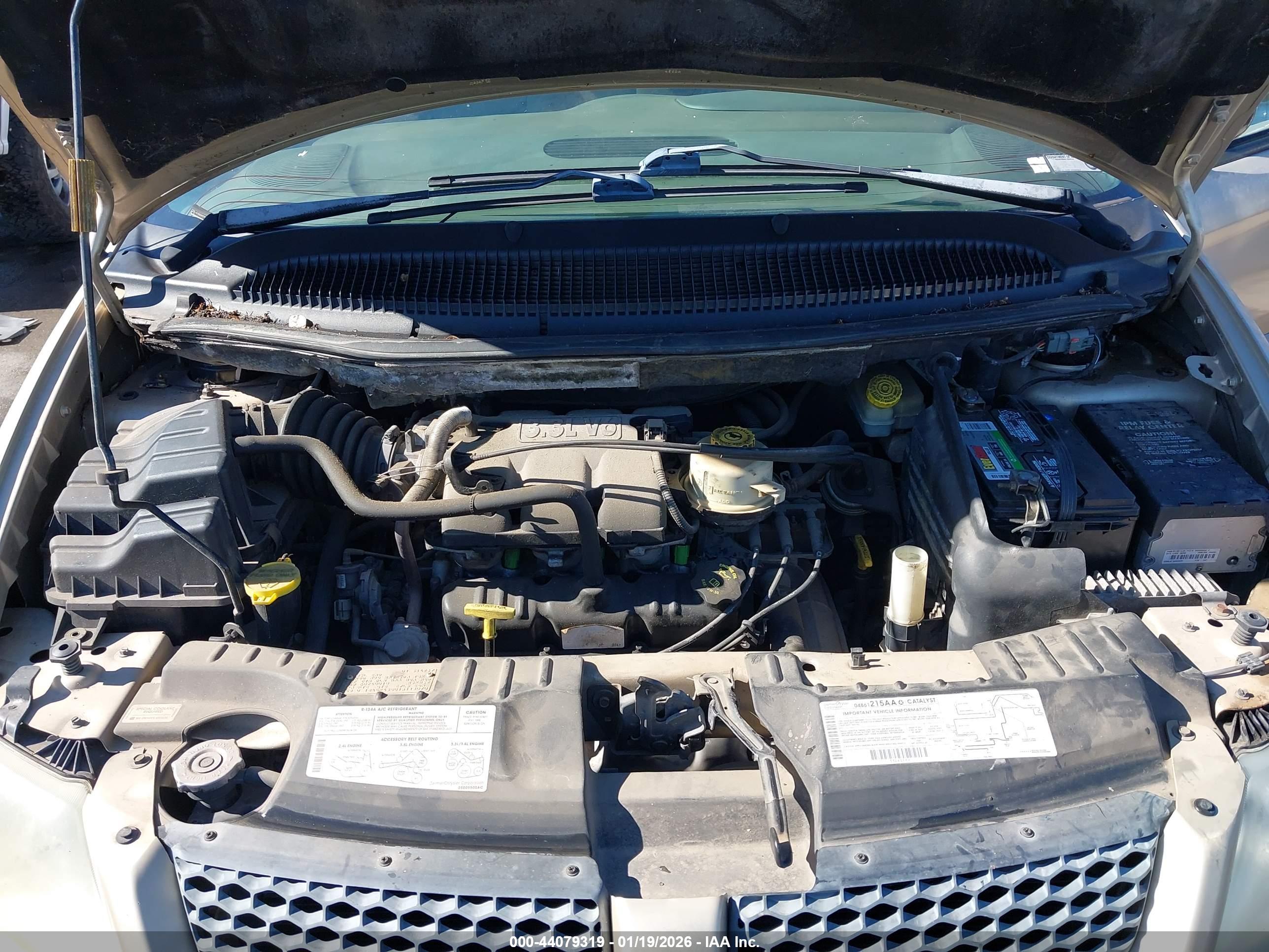 DODGE CARAVAN image 10
