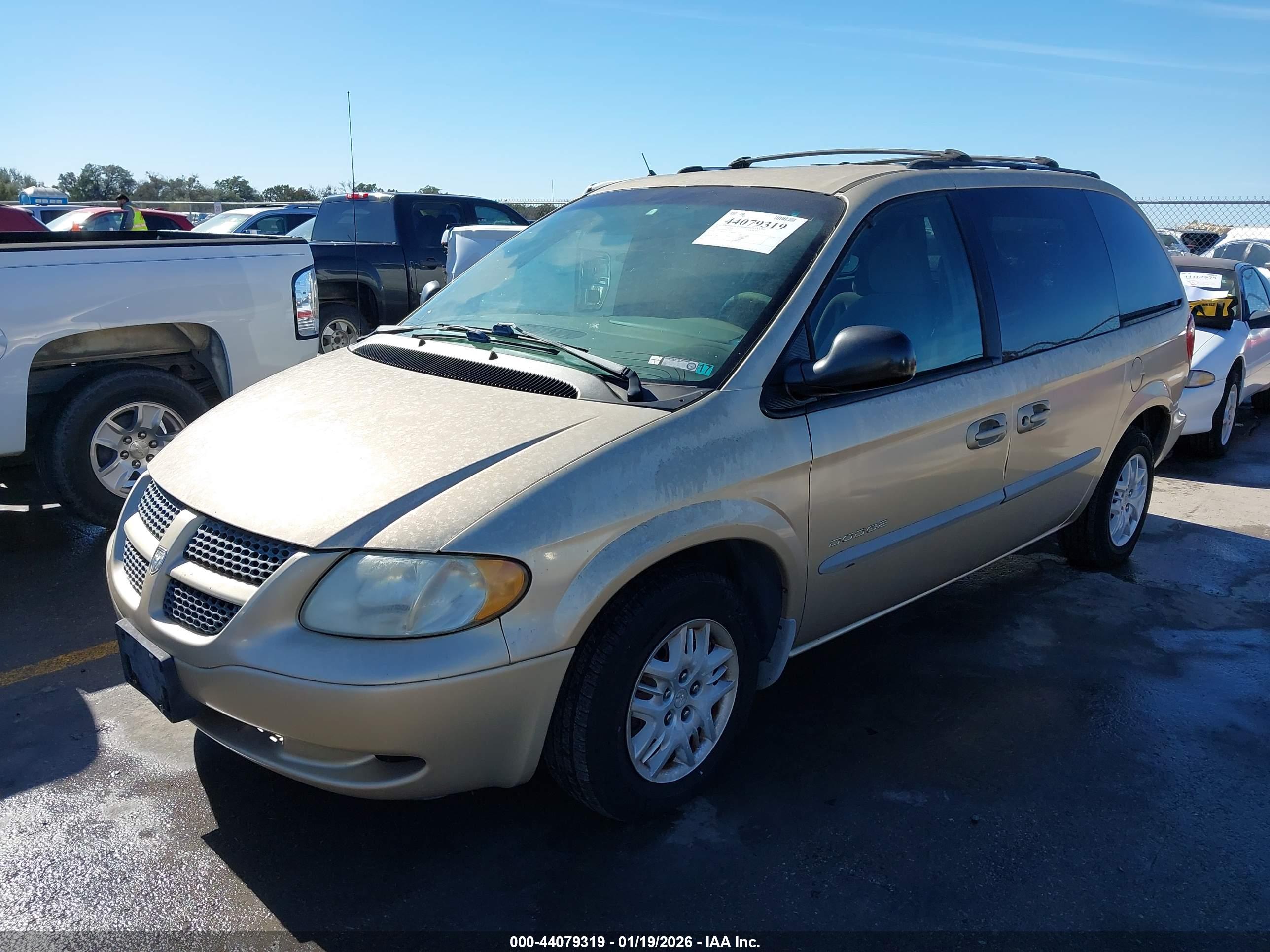 DODGE CARAVAN image 2