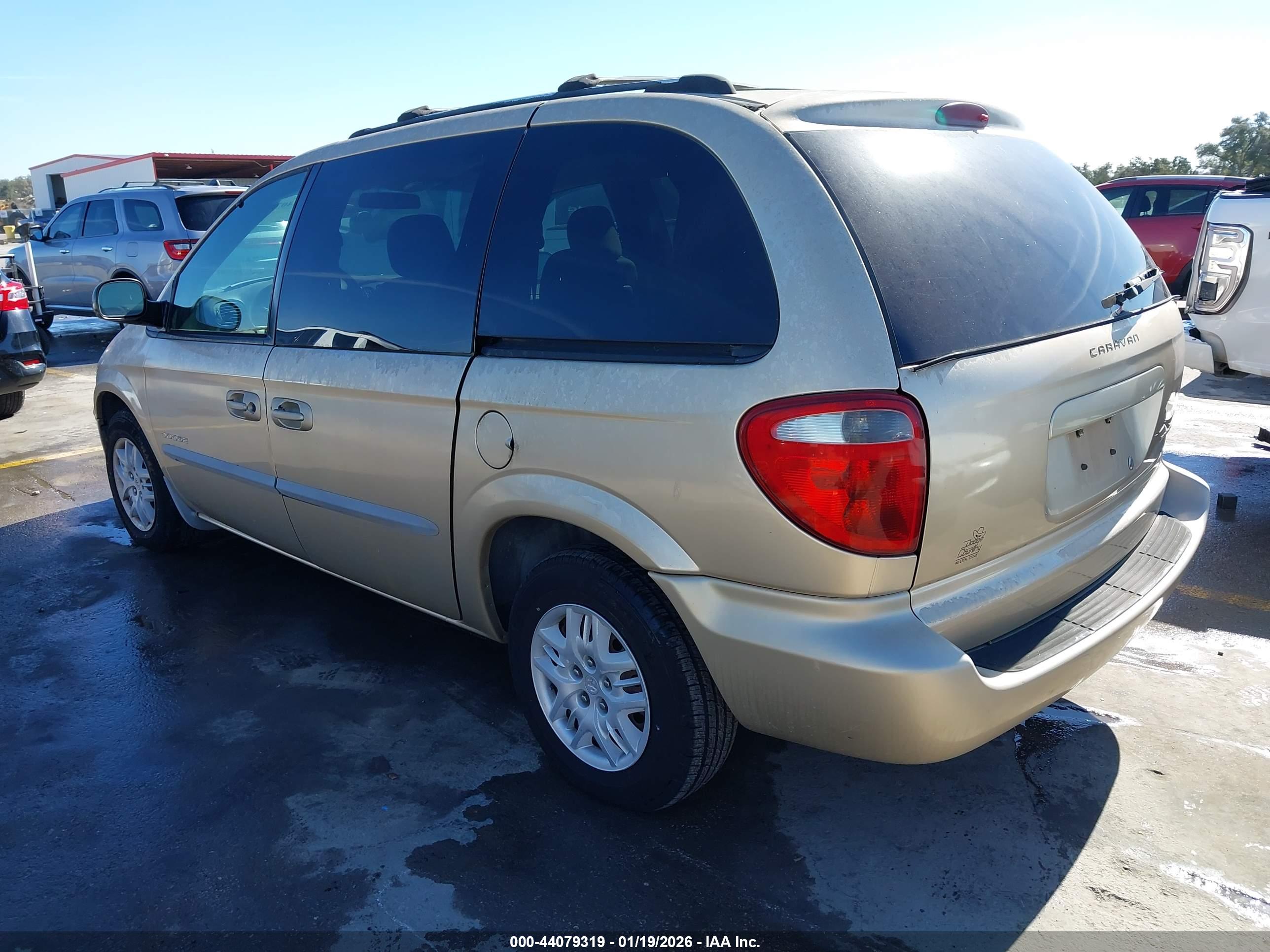DODGE CARAVAN image 3