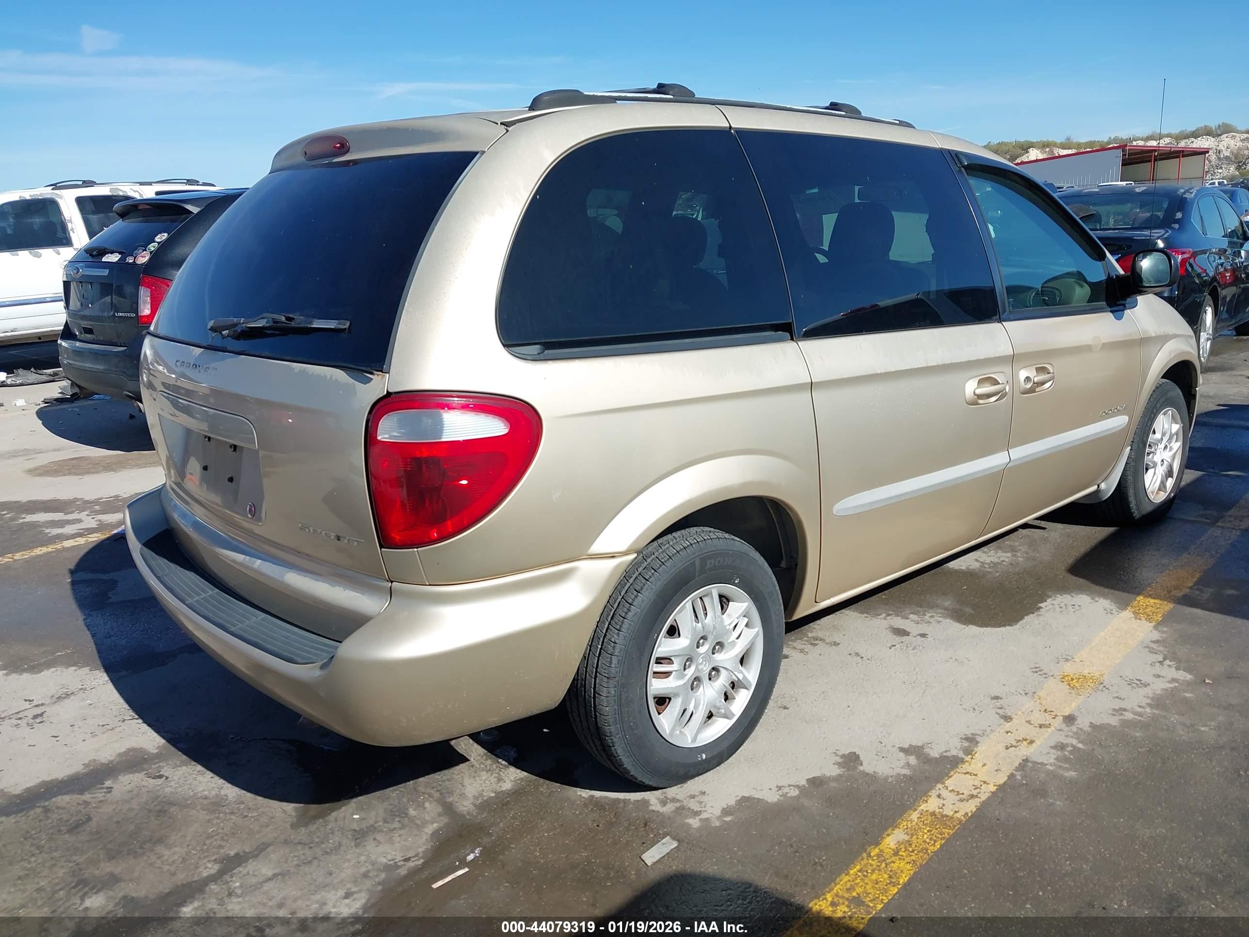 DODGE CARAVAN image 4