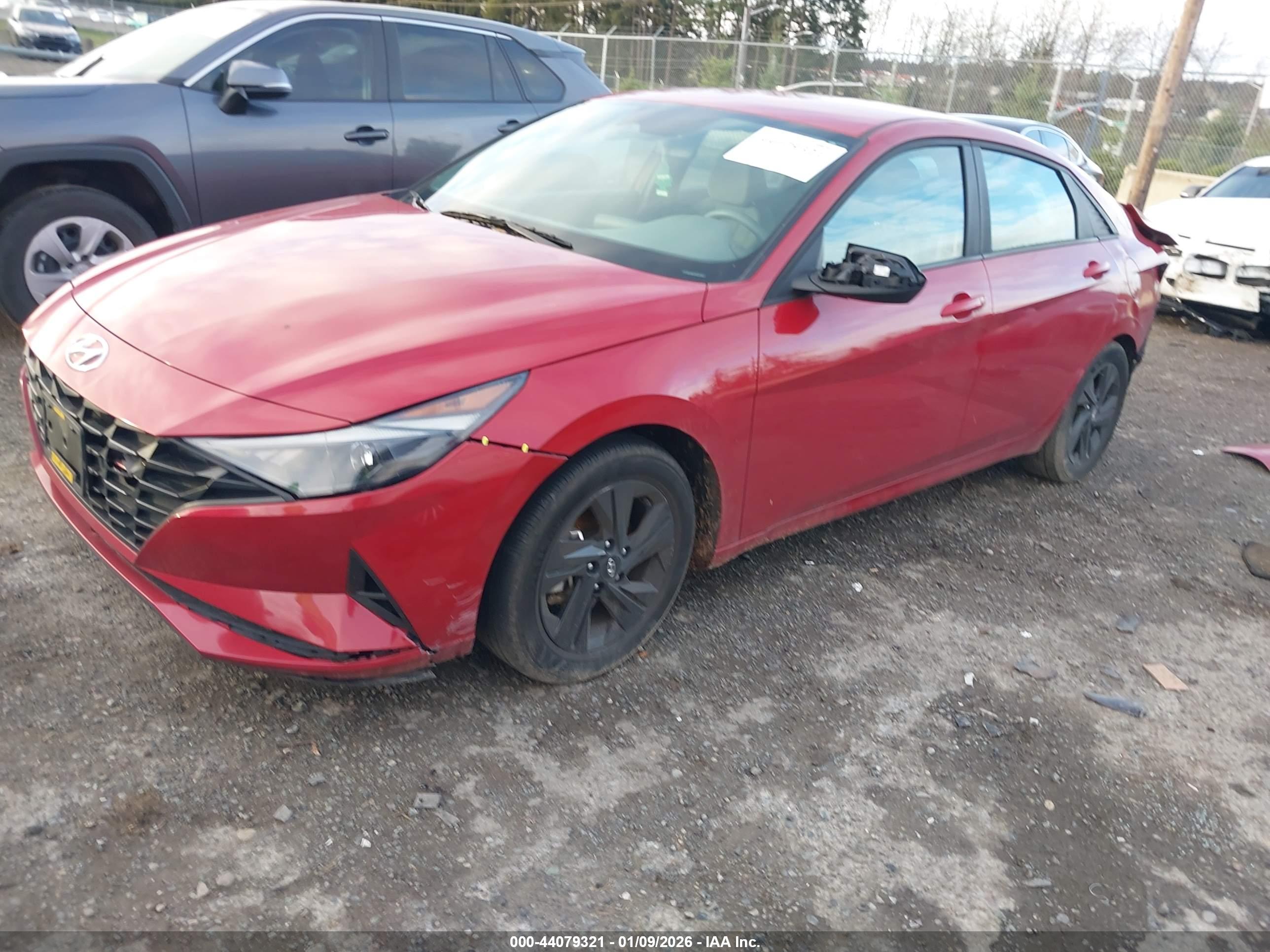 HYUNDAI ELANTRA image 2