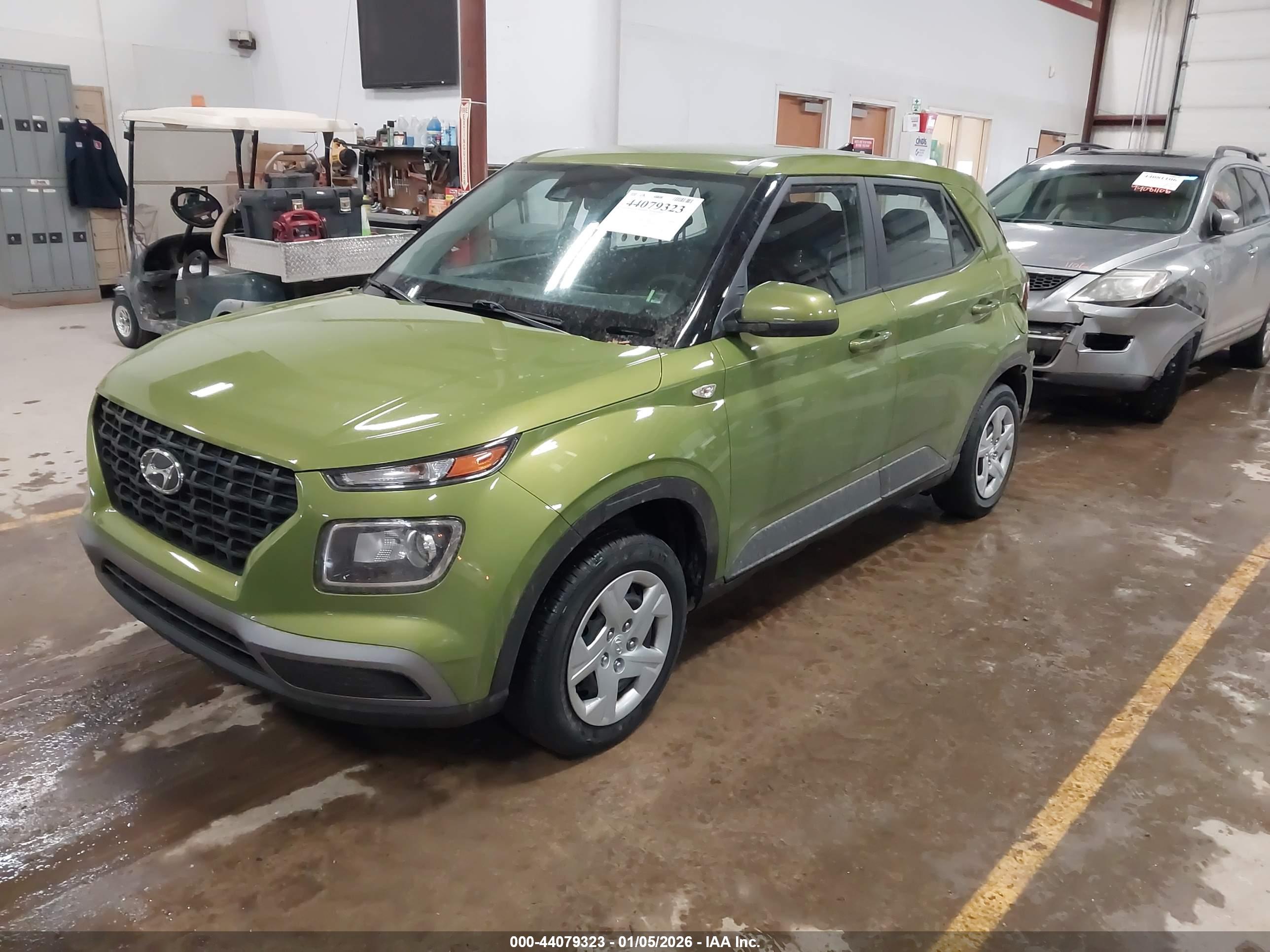 HYUNDAI VENUE image 2