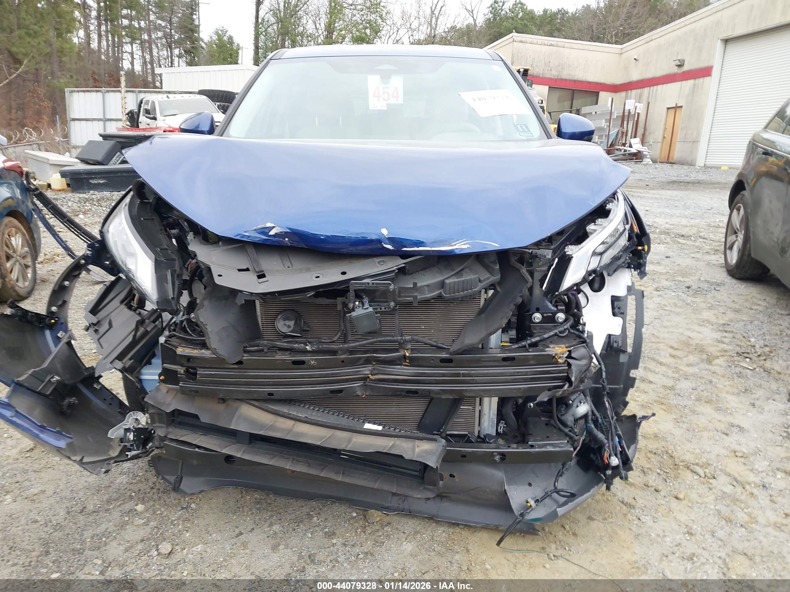 NISSAN ROGUE image 6