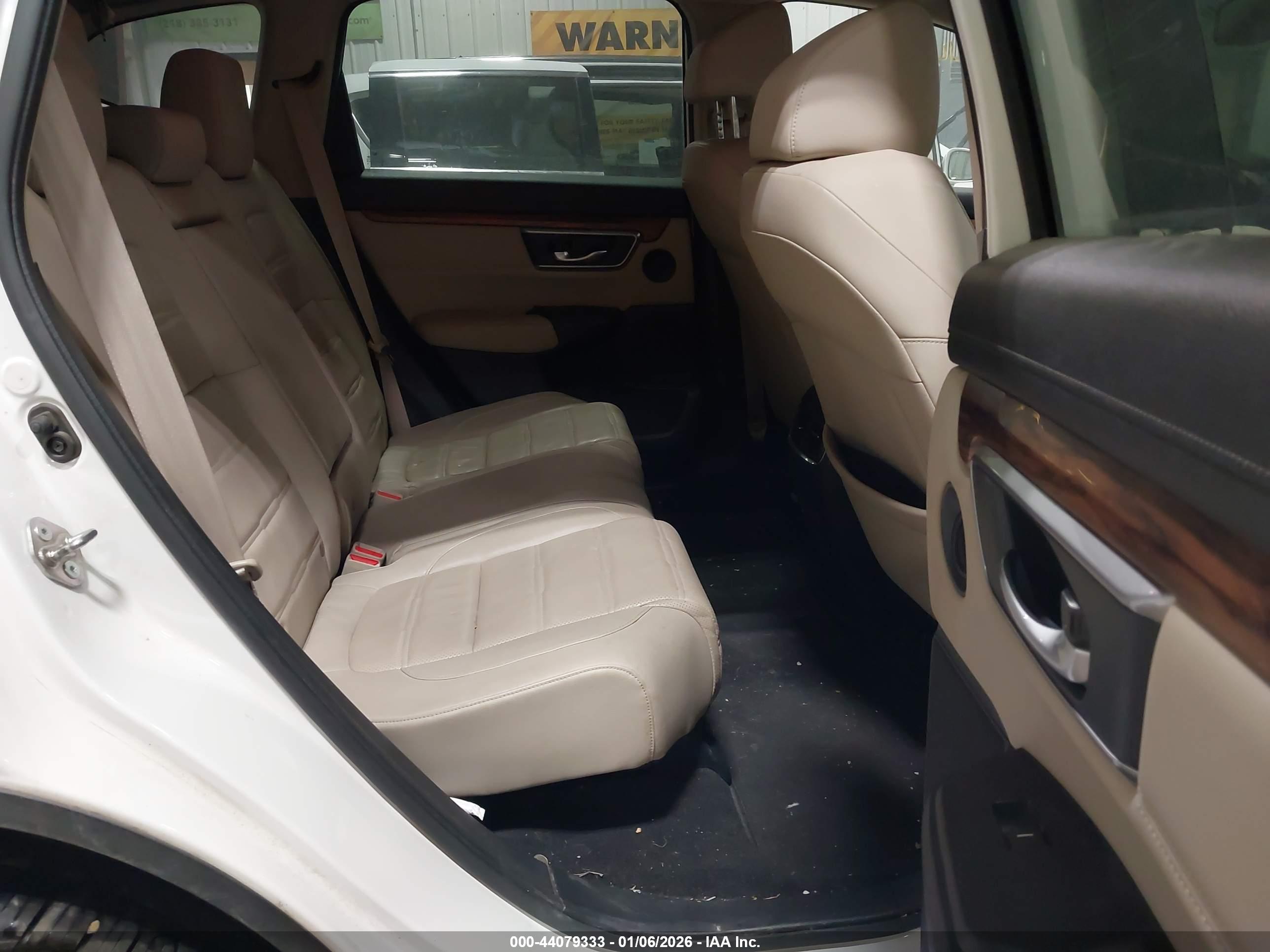 HONDA CR-V image 8