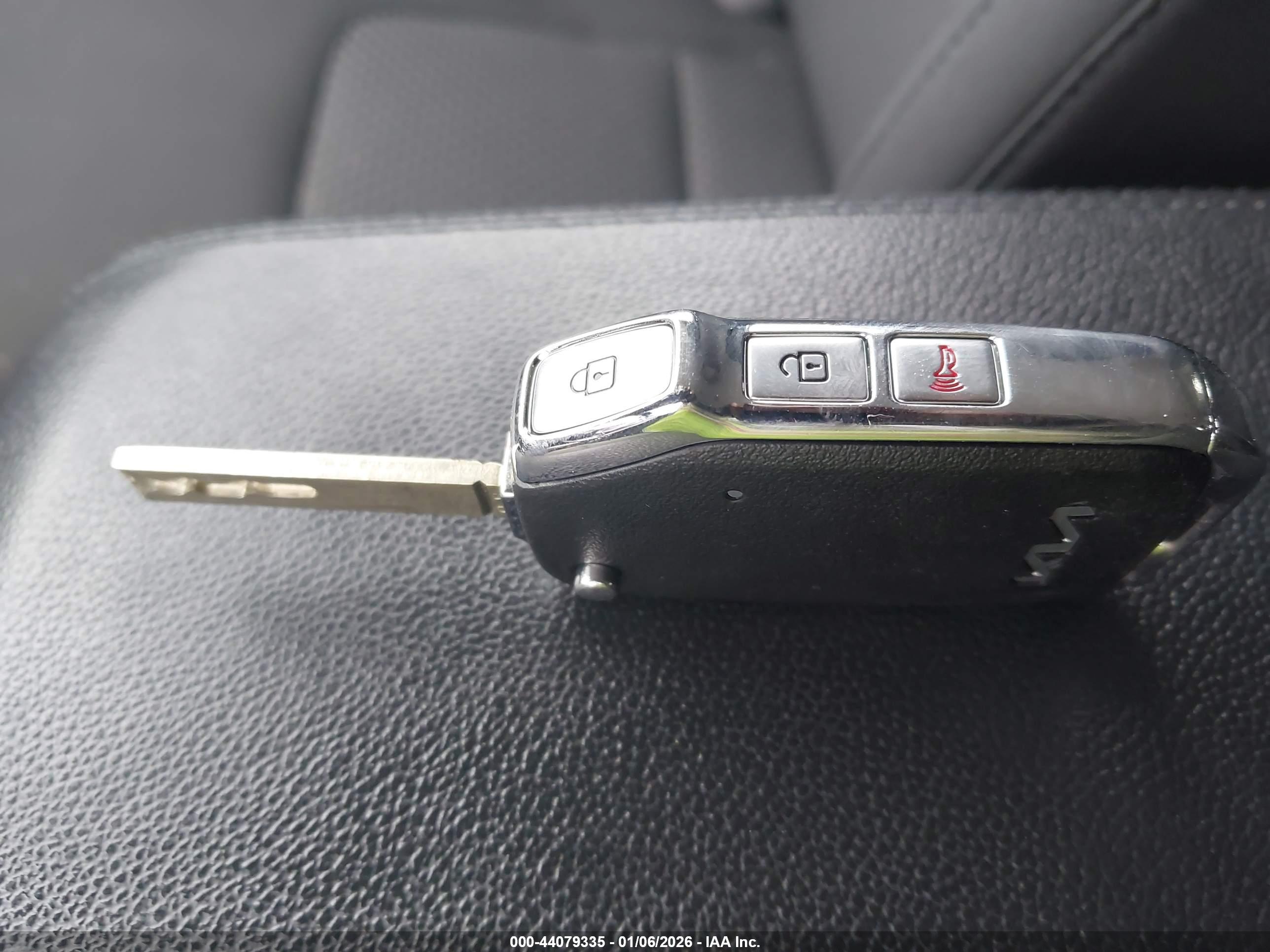 KIA SPORTAGE image 11