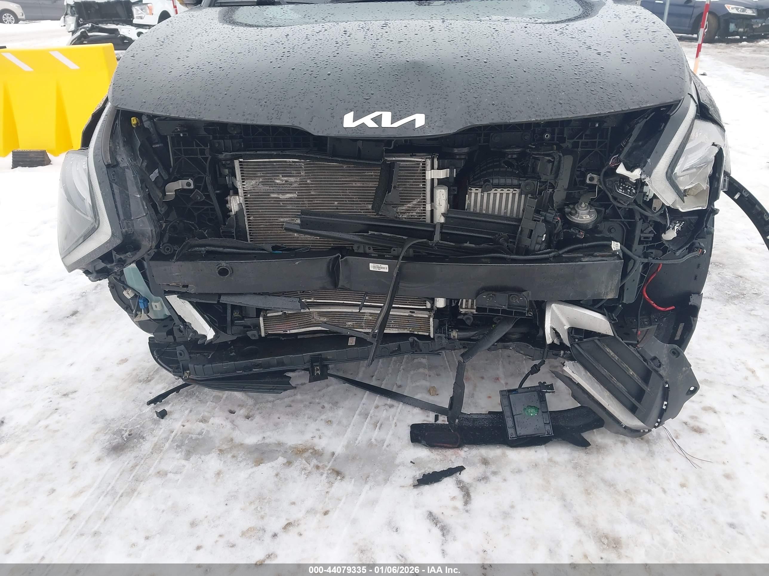 KIA SPORTAGE image 6