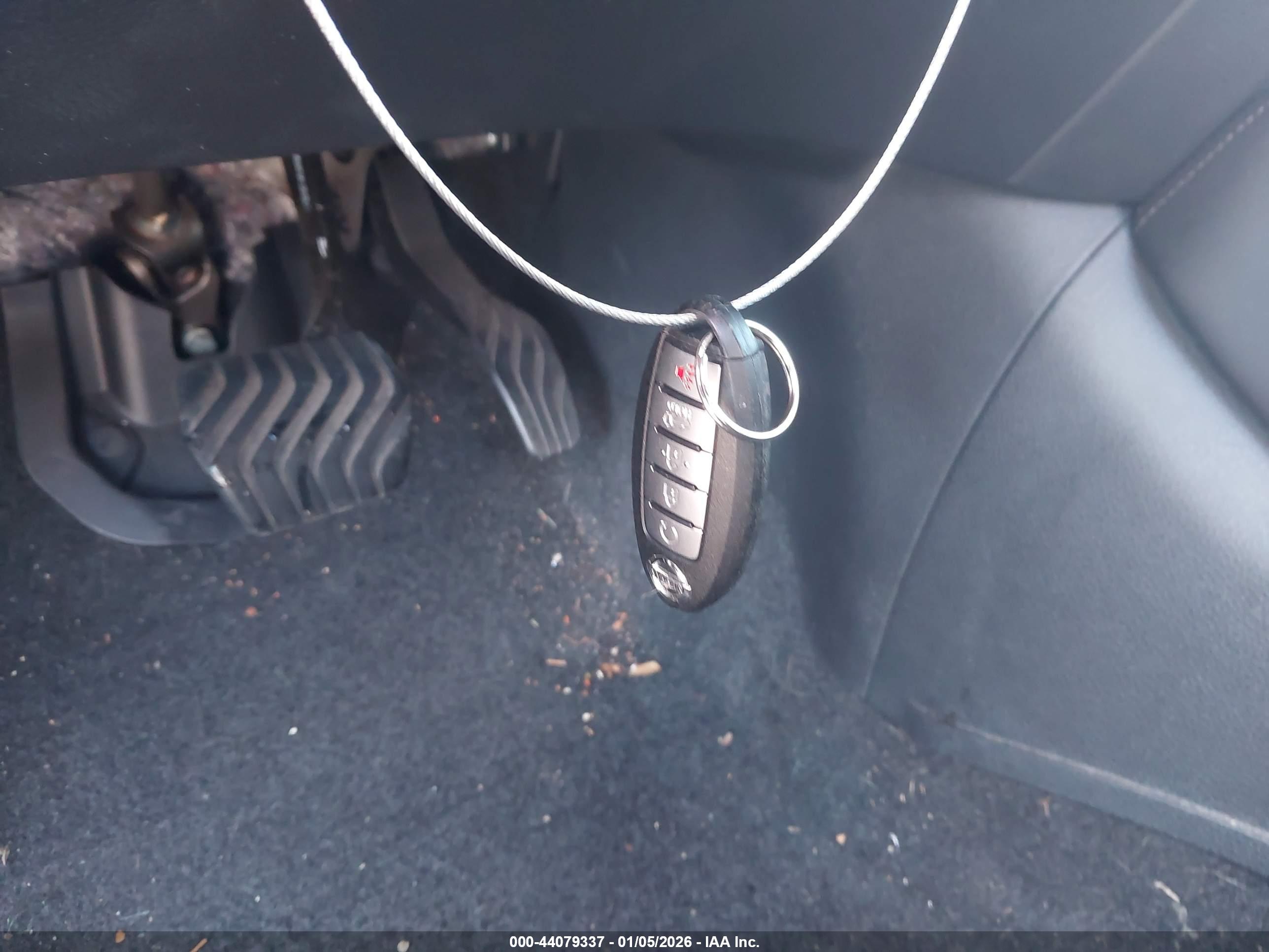 NISSAN ROGUE image 11