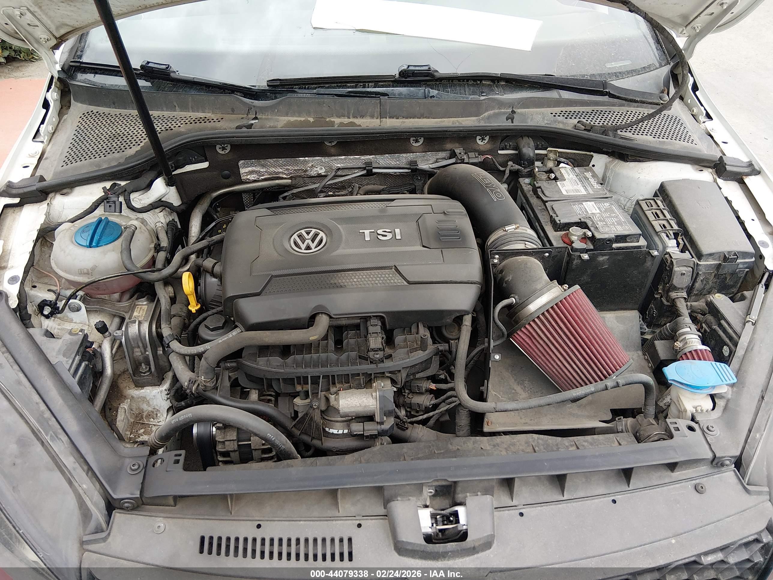 VOLKSWAGEN GOLF image 10