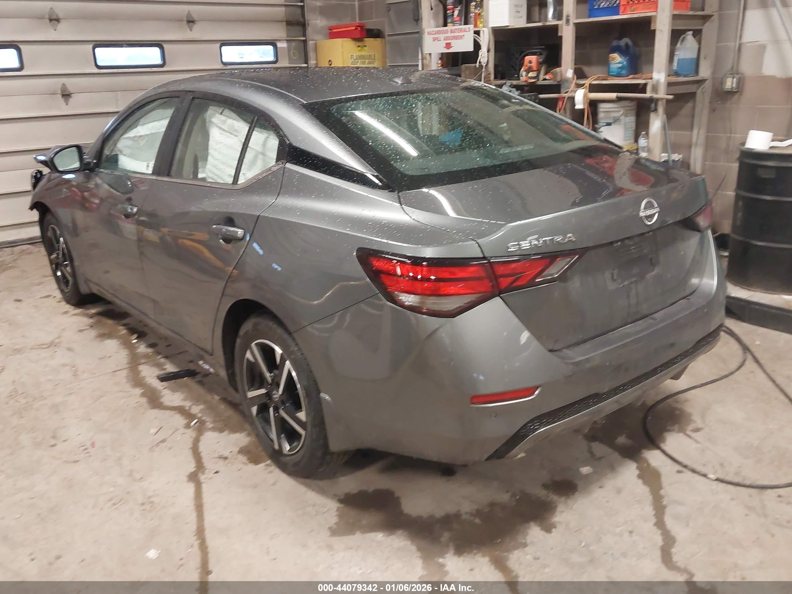 NISSAN SENTRA image 3