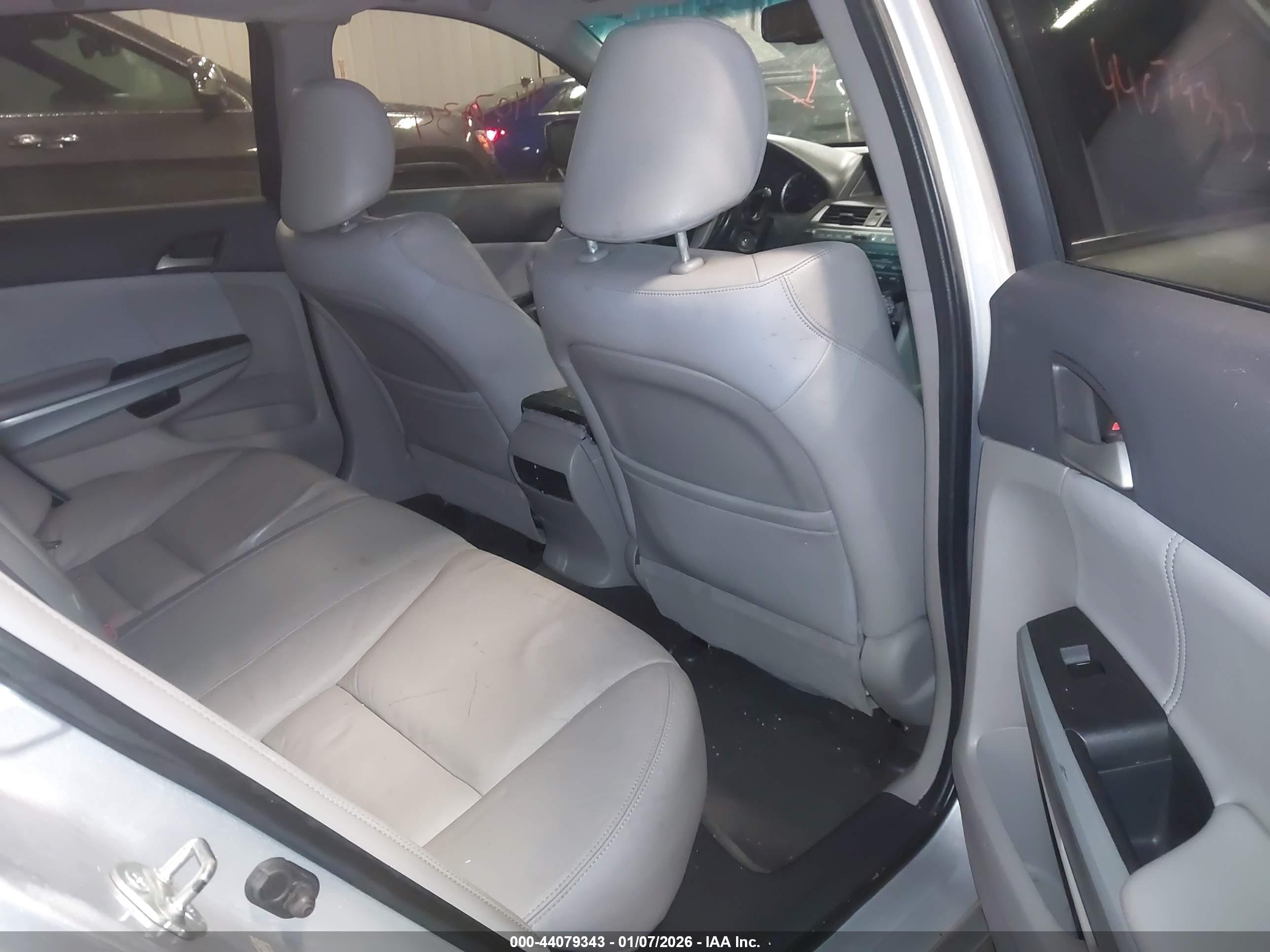 HONDA ACCORD image 8