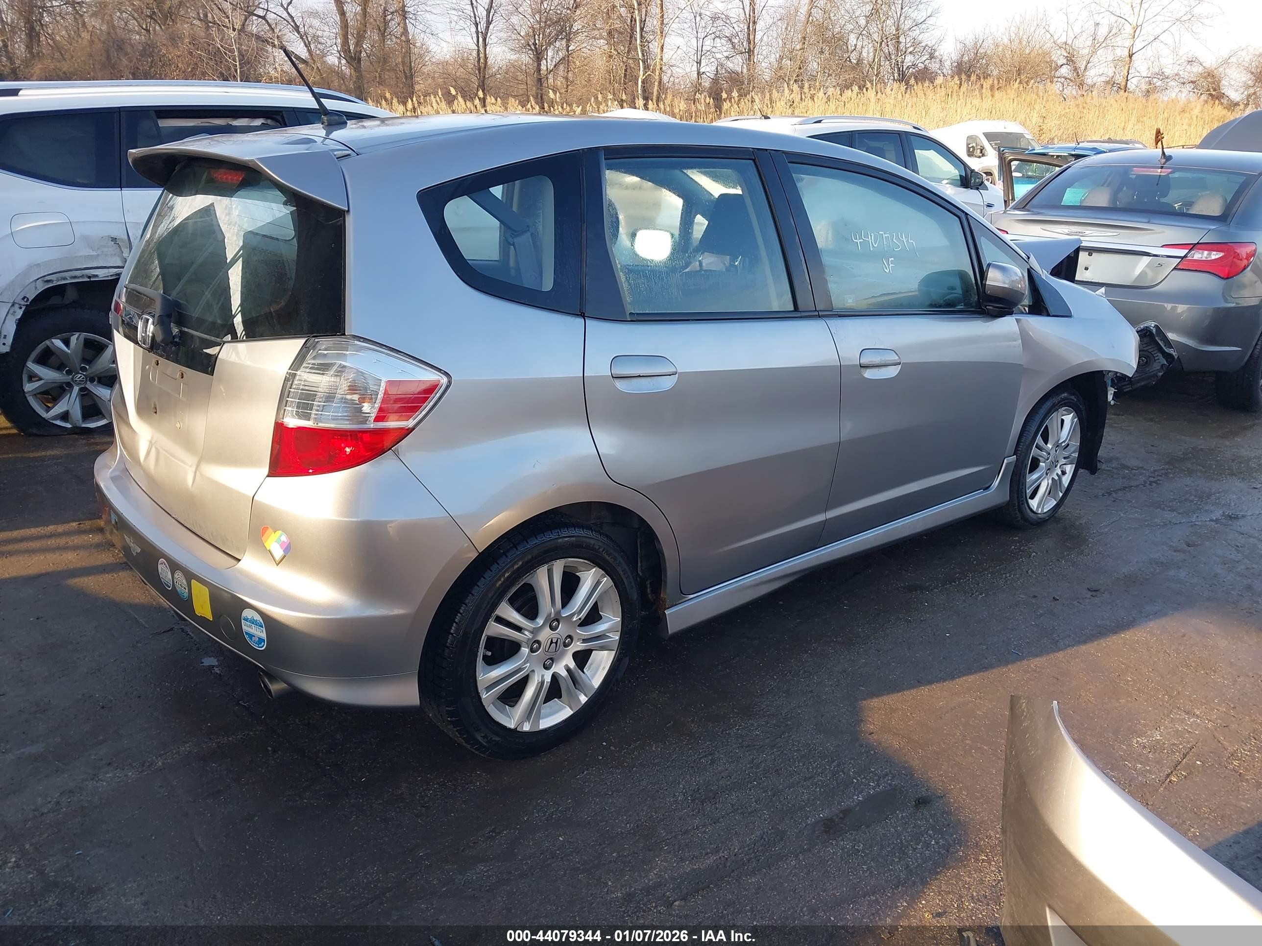 HONDA FIT image 4