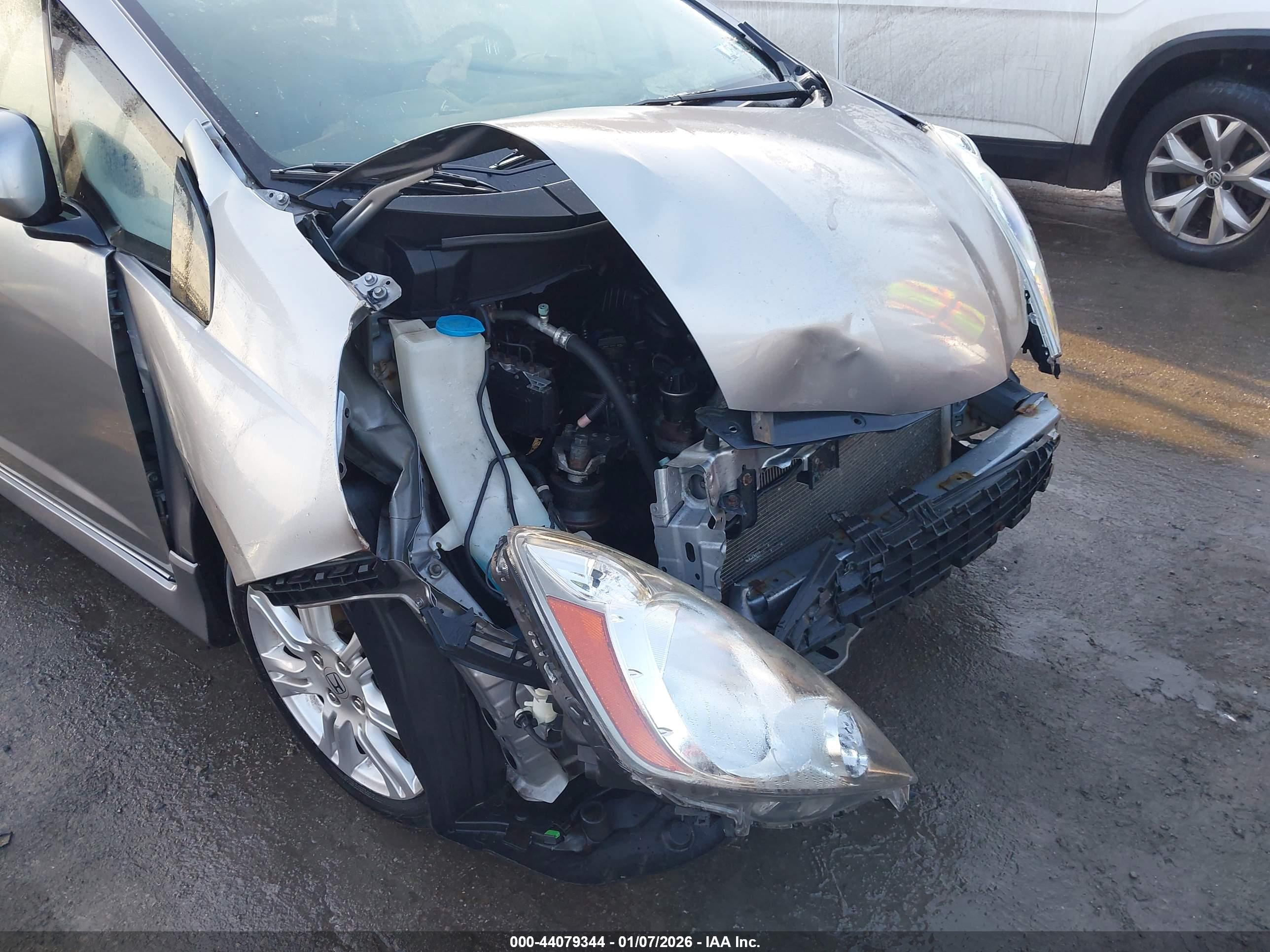 HONDA FIT image 6