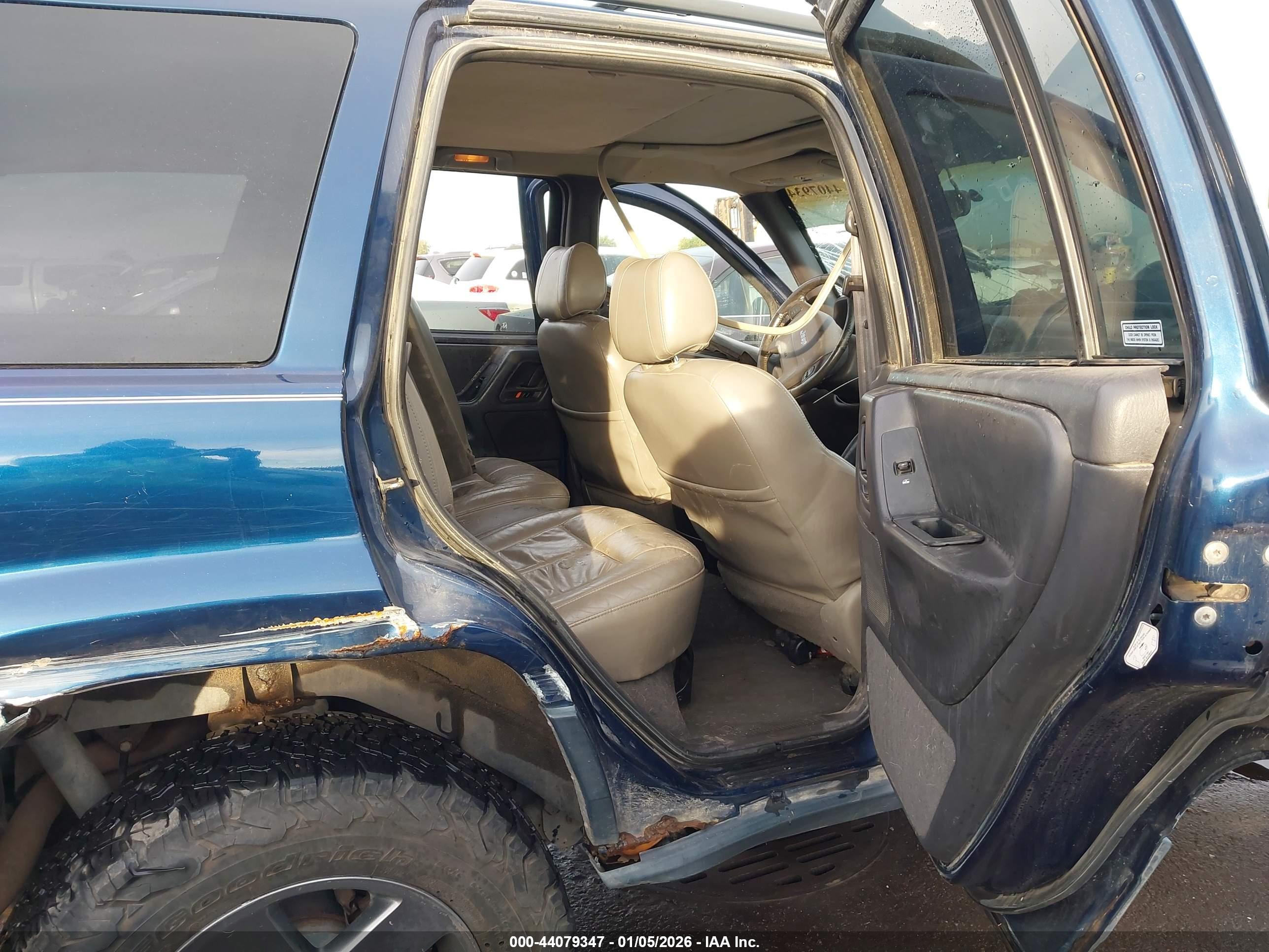 JEEP GRAND image 8