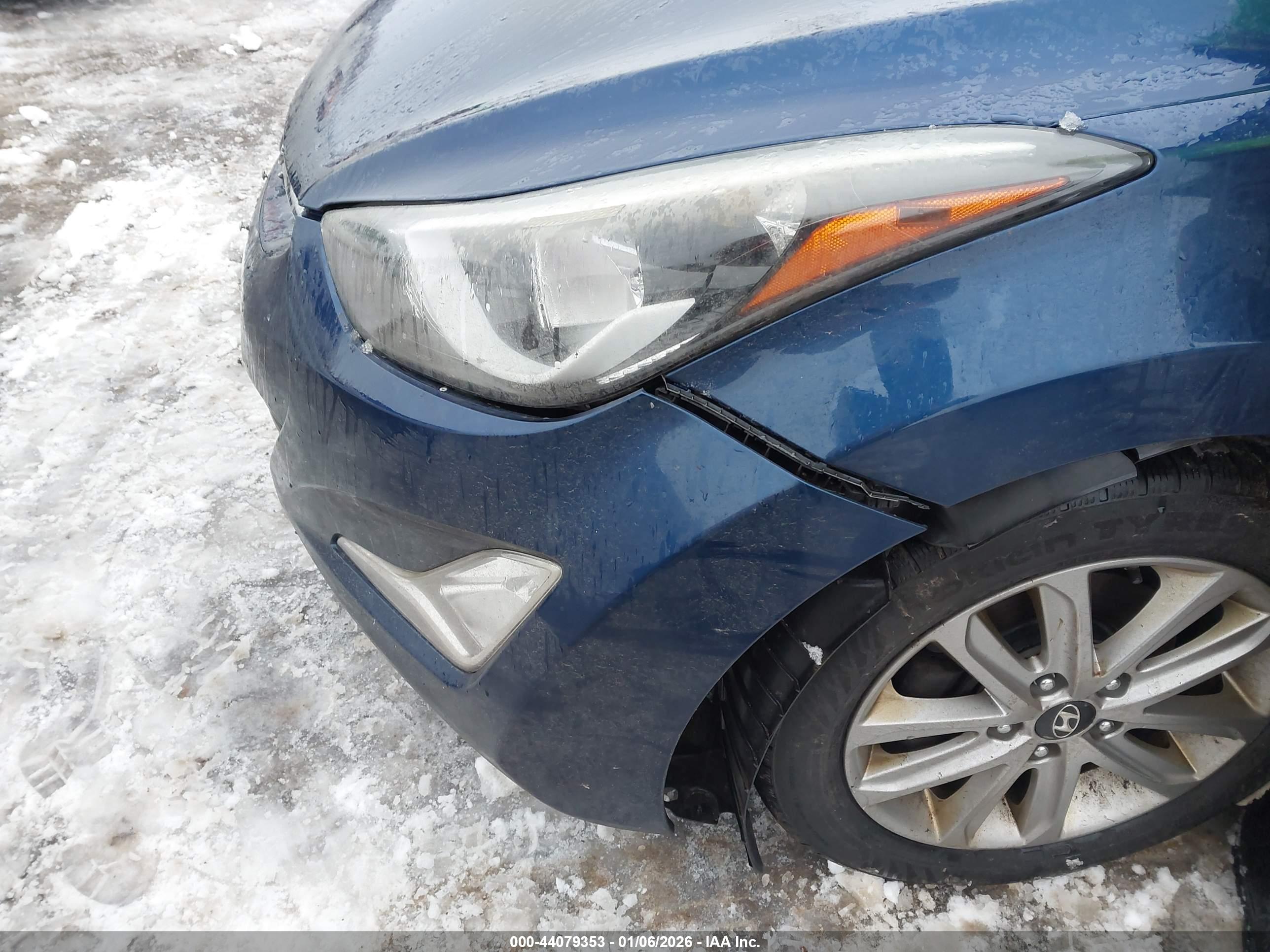 HYUNDAI ELANTRA image 6