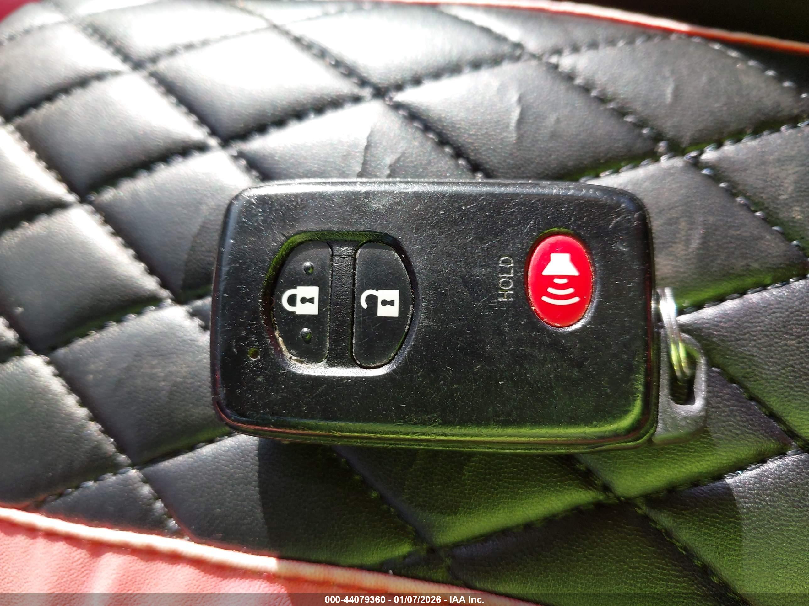 TOYOTA PRIUS image 11