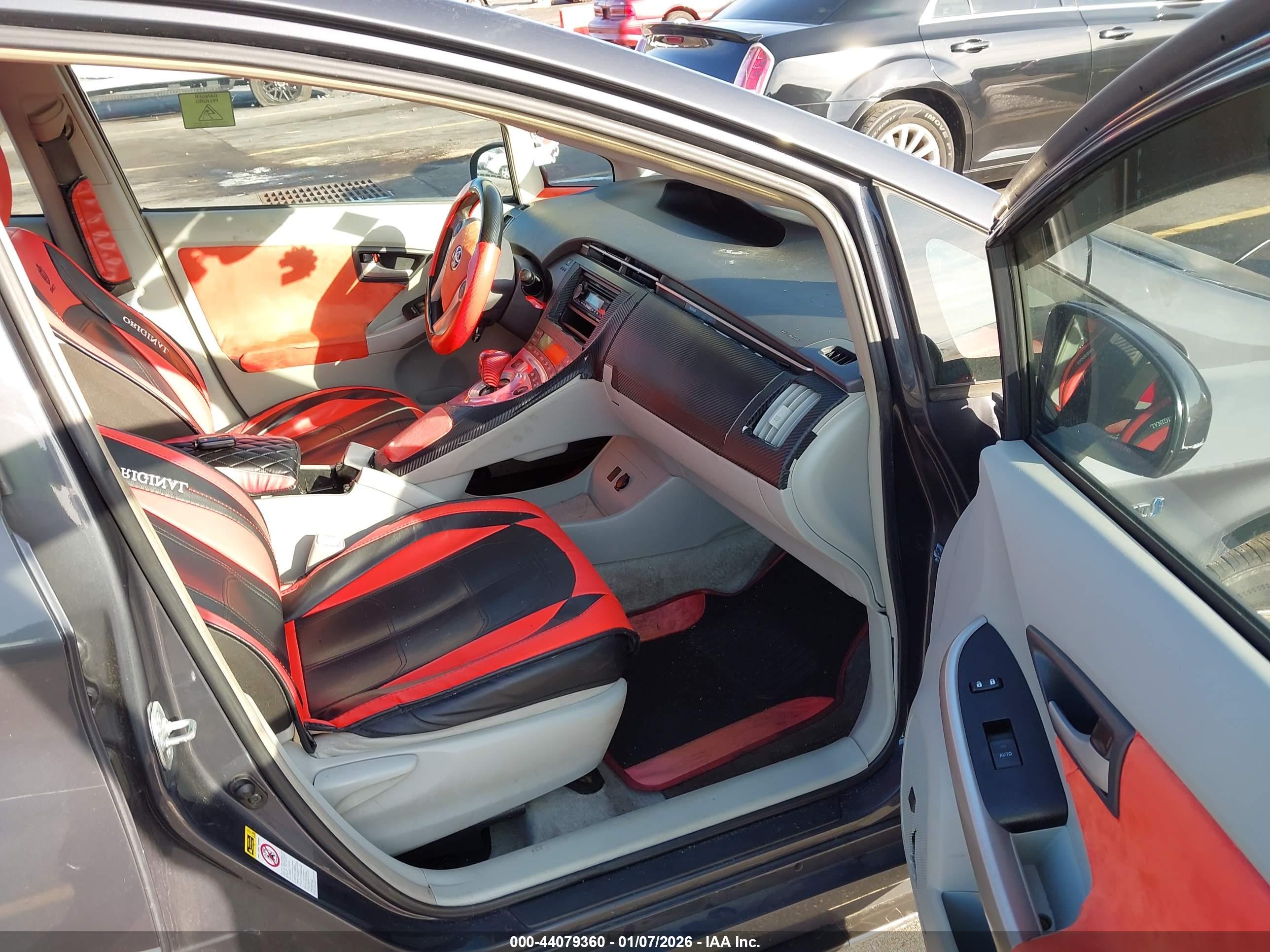 TOYOTA PRIUS image 5