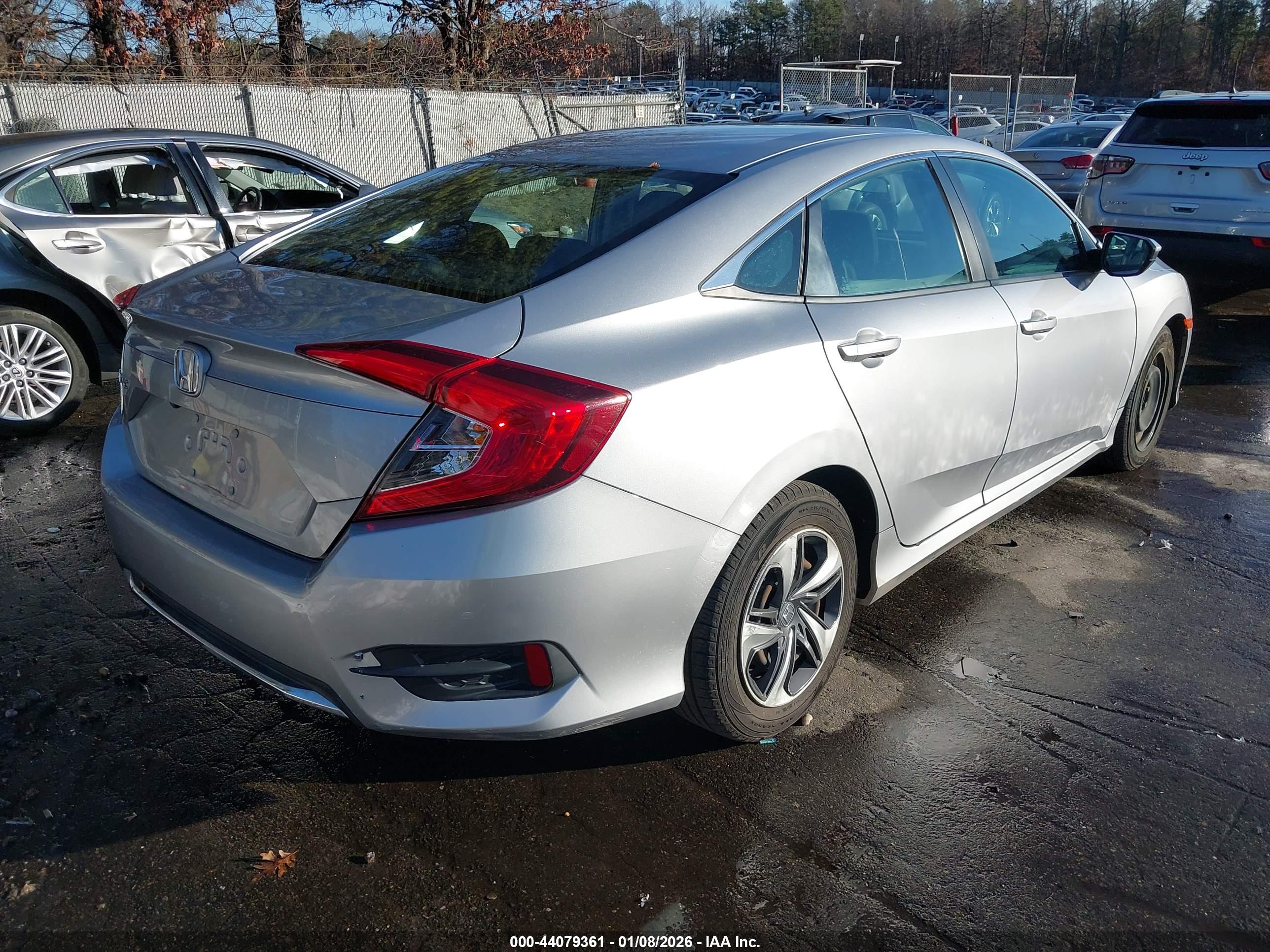 HONDA CIVIC image 4