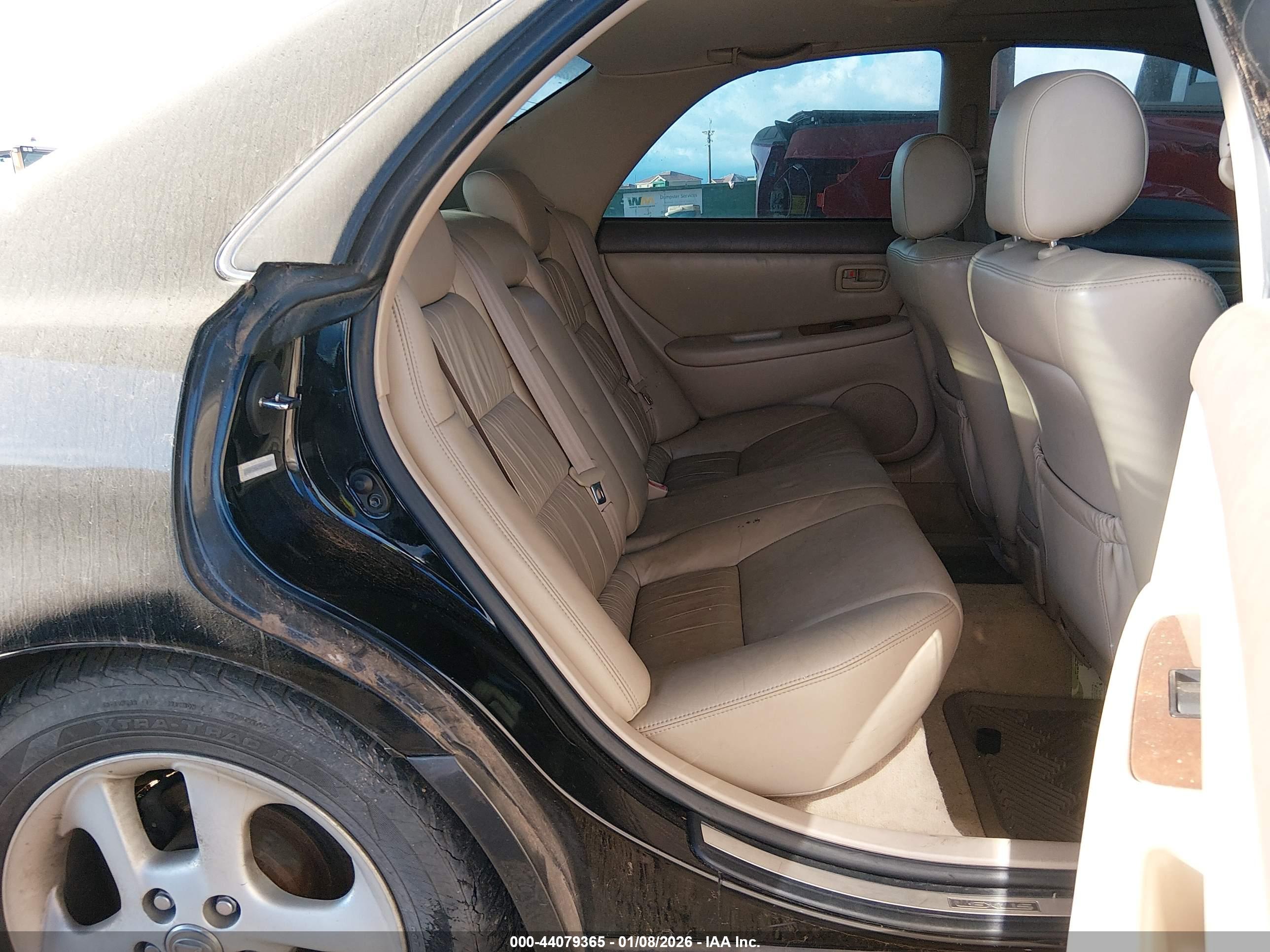LEXUS ES image 8