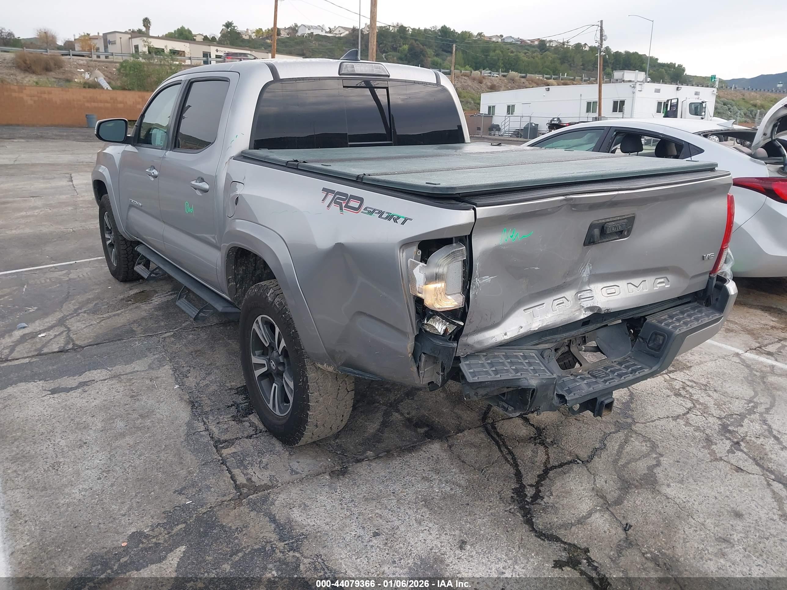 TOYOTA TACOMA image 3