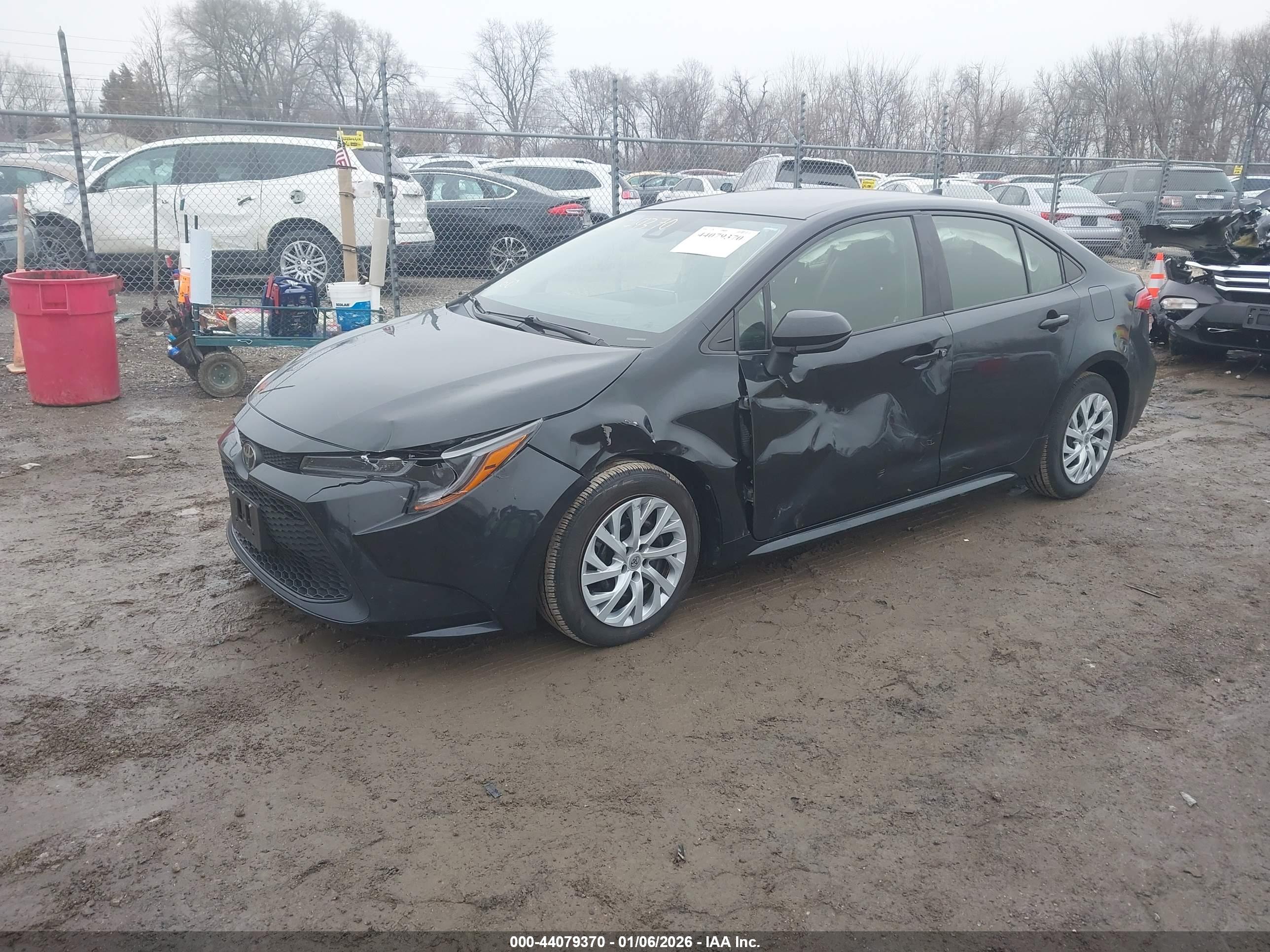 TOYOTA COROLLA image 2