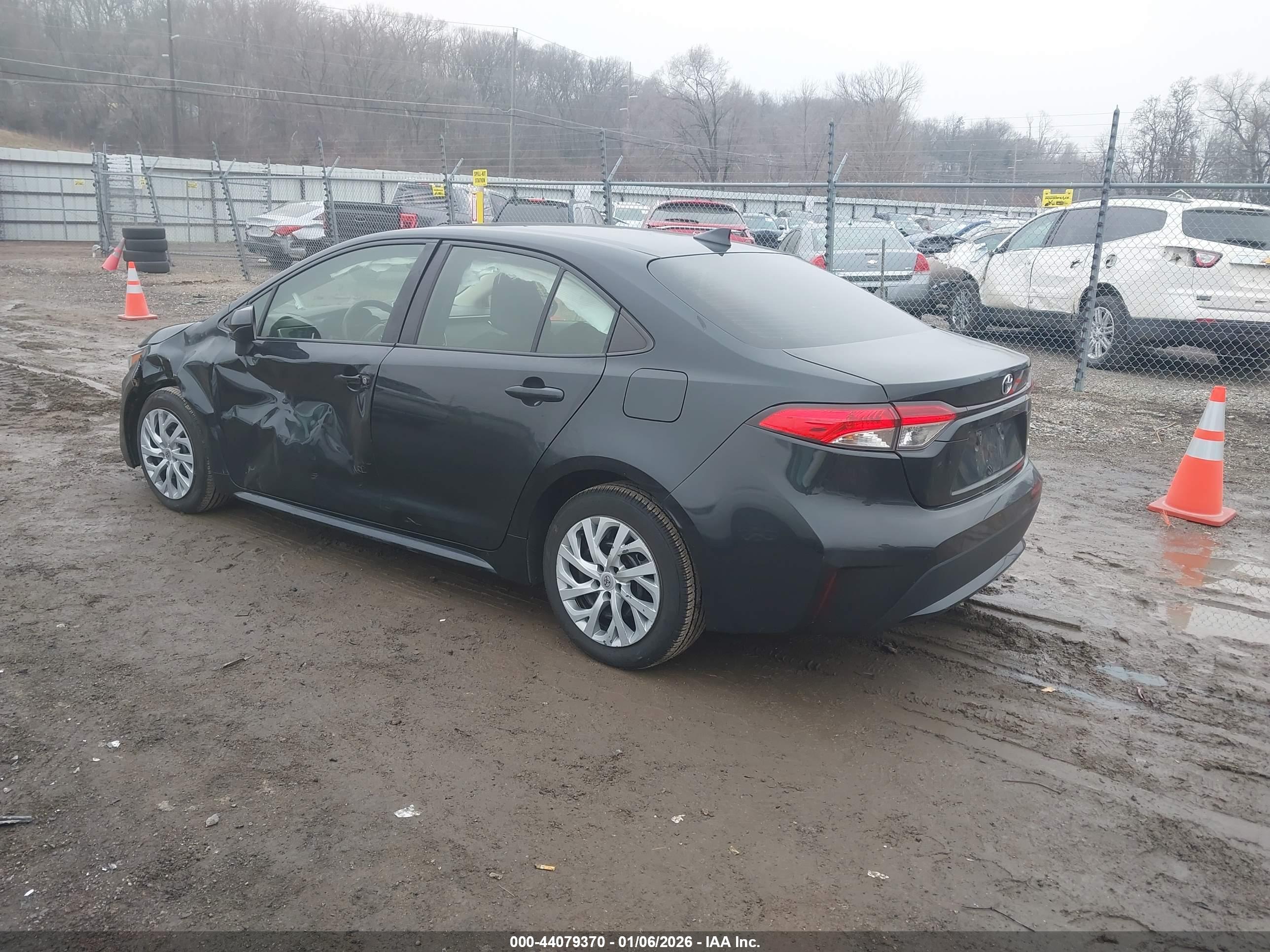 TOYOTA COROLLA image 3