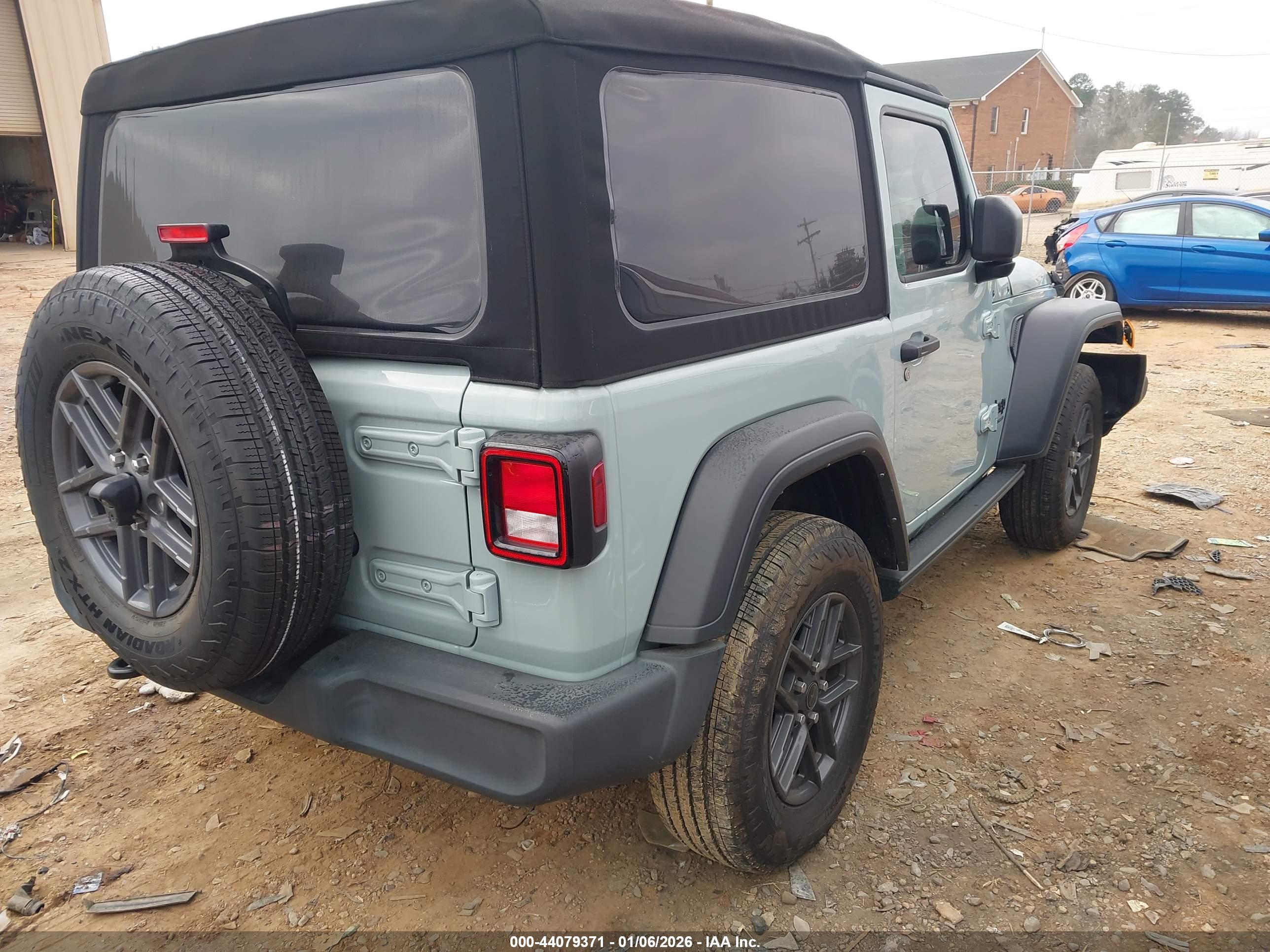 JEEP WRANGLER image 4