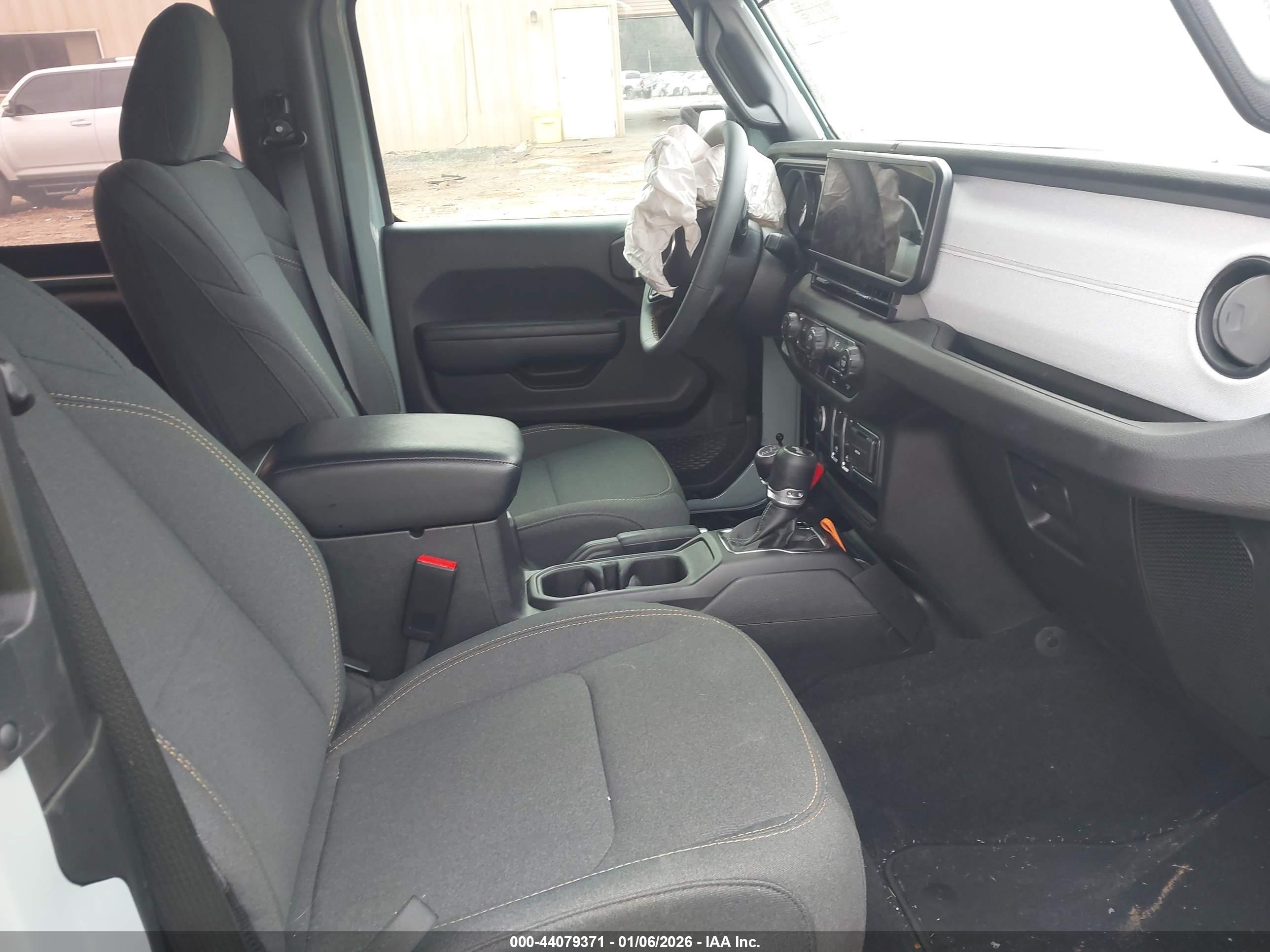 JEEP WRANGLER image 5
