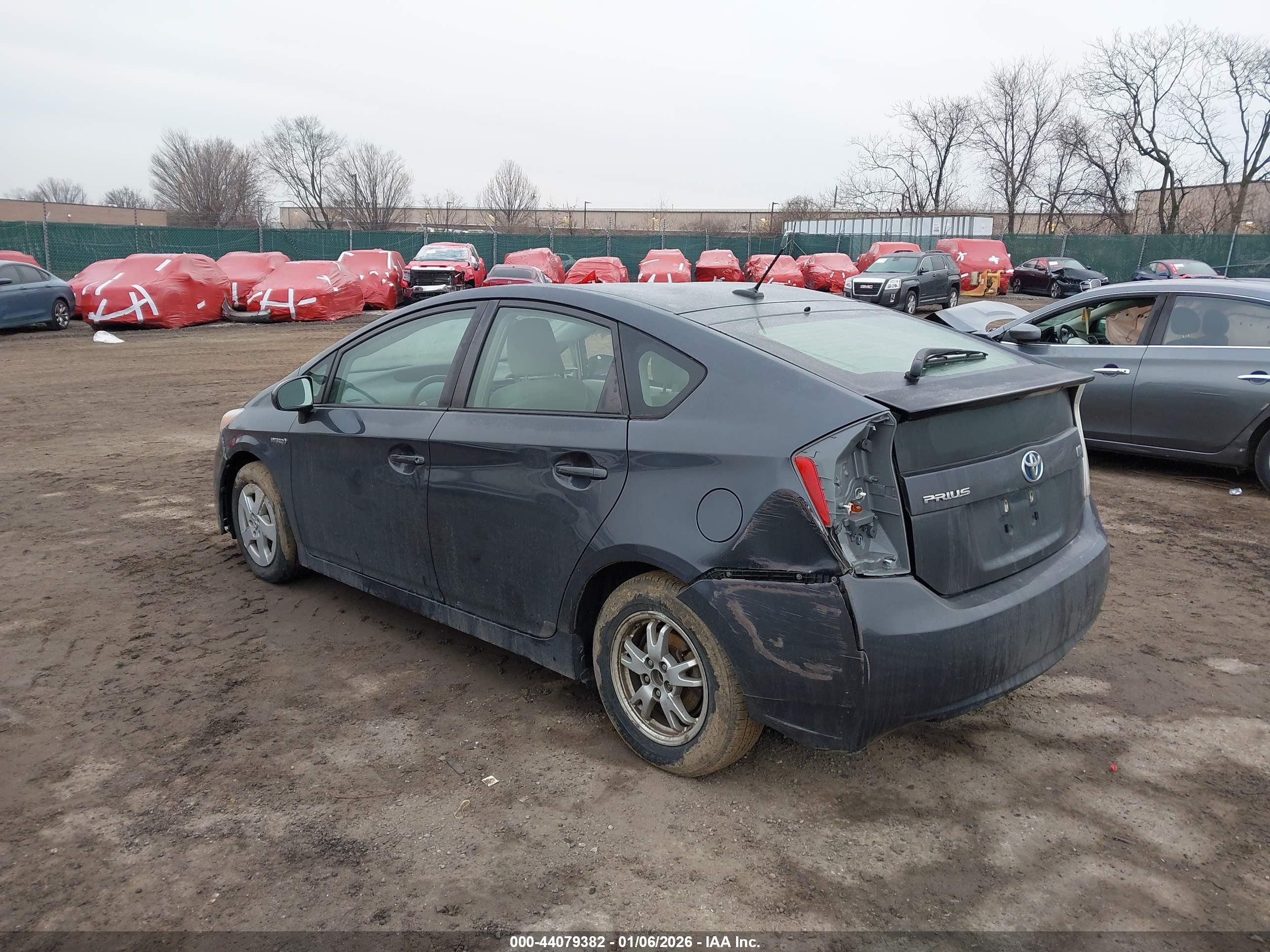 TOYOTA PRIUS image 3