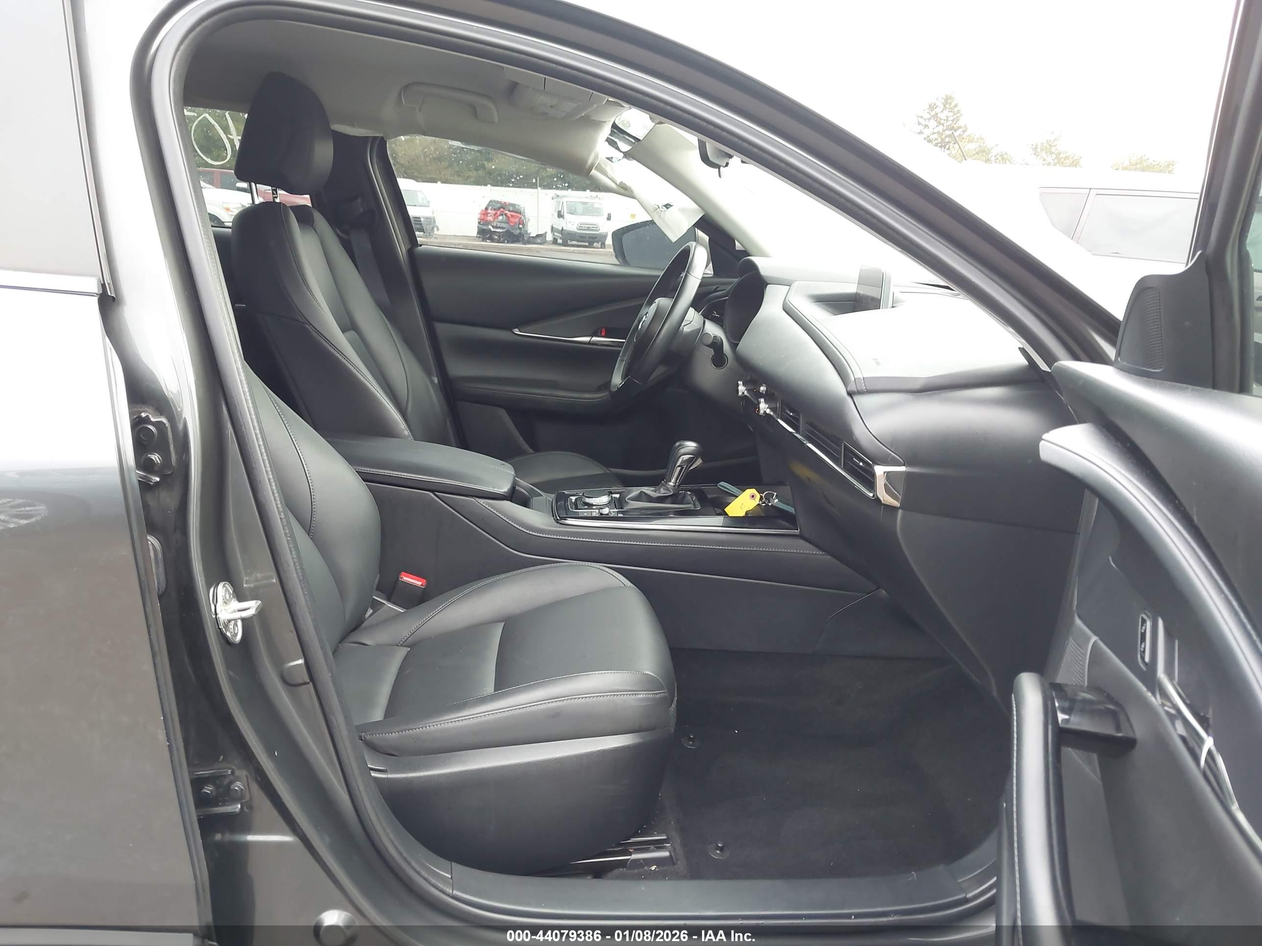 MAZDA CX-30 image 5