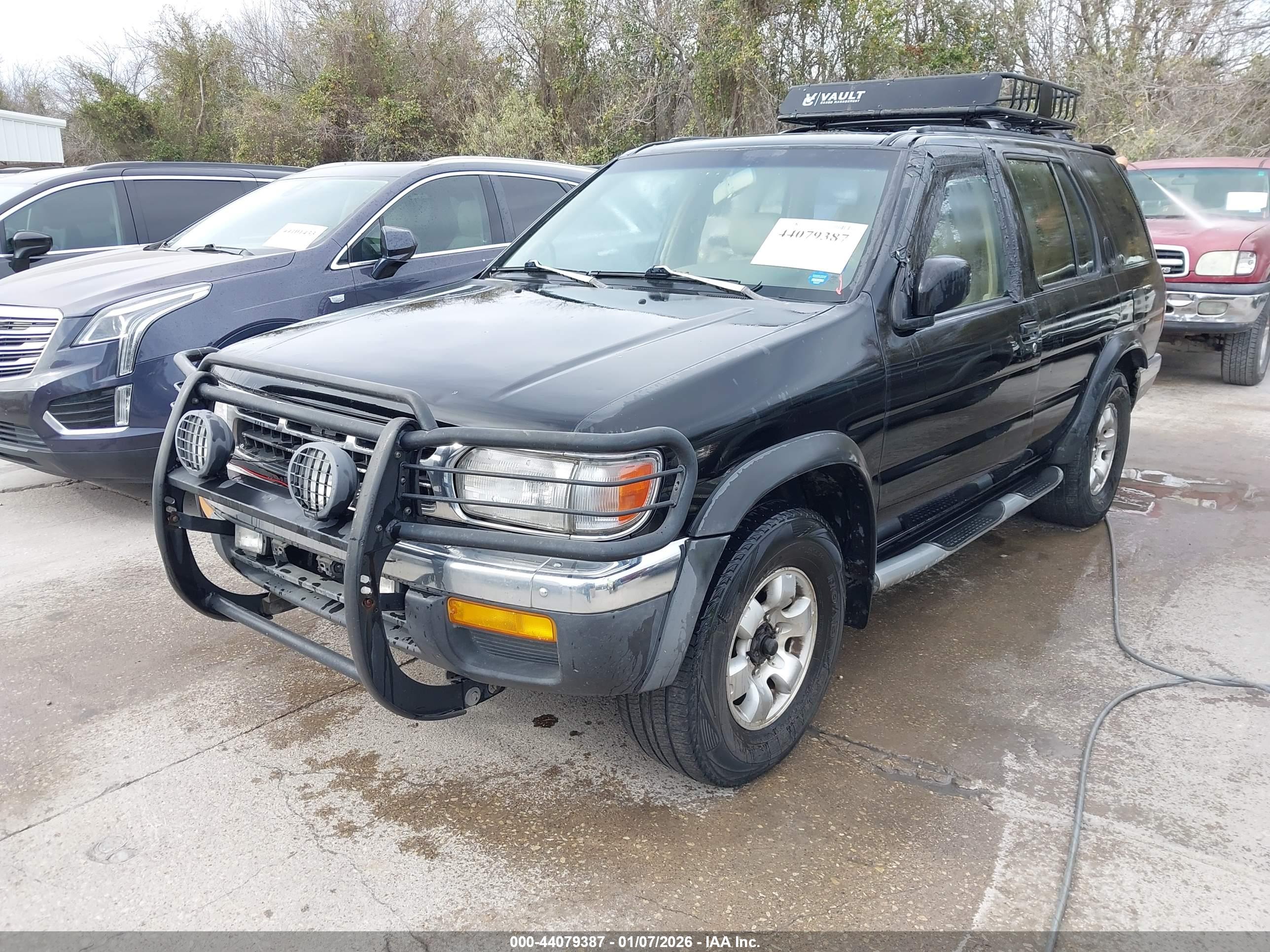 NISSAN PATHFINDER image 2
