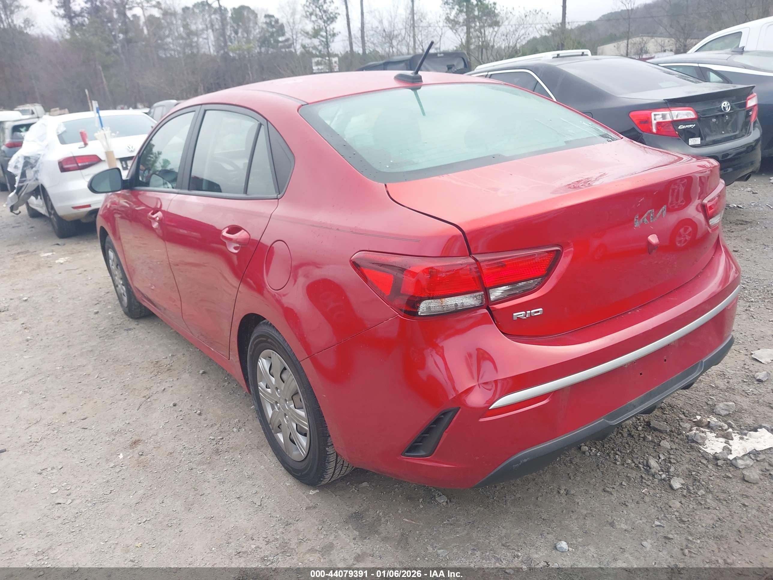 KIA RIO image 3