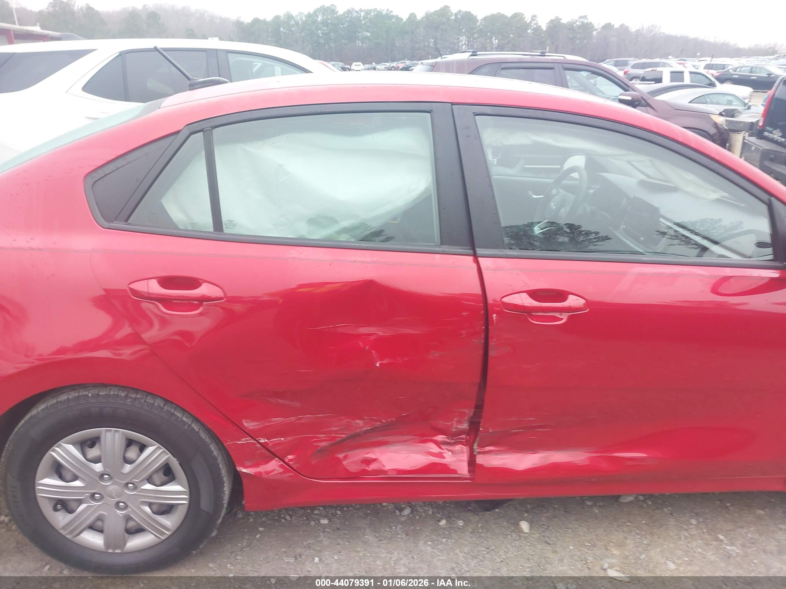 KIA RIO image 6