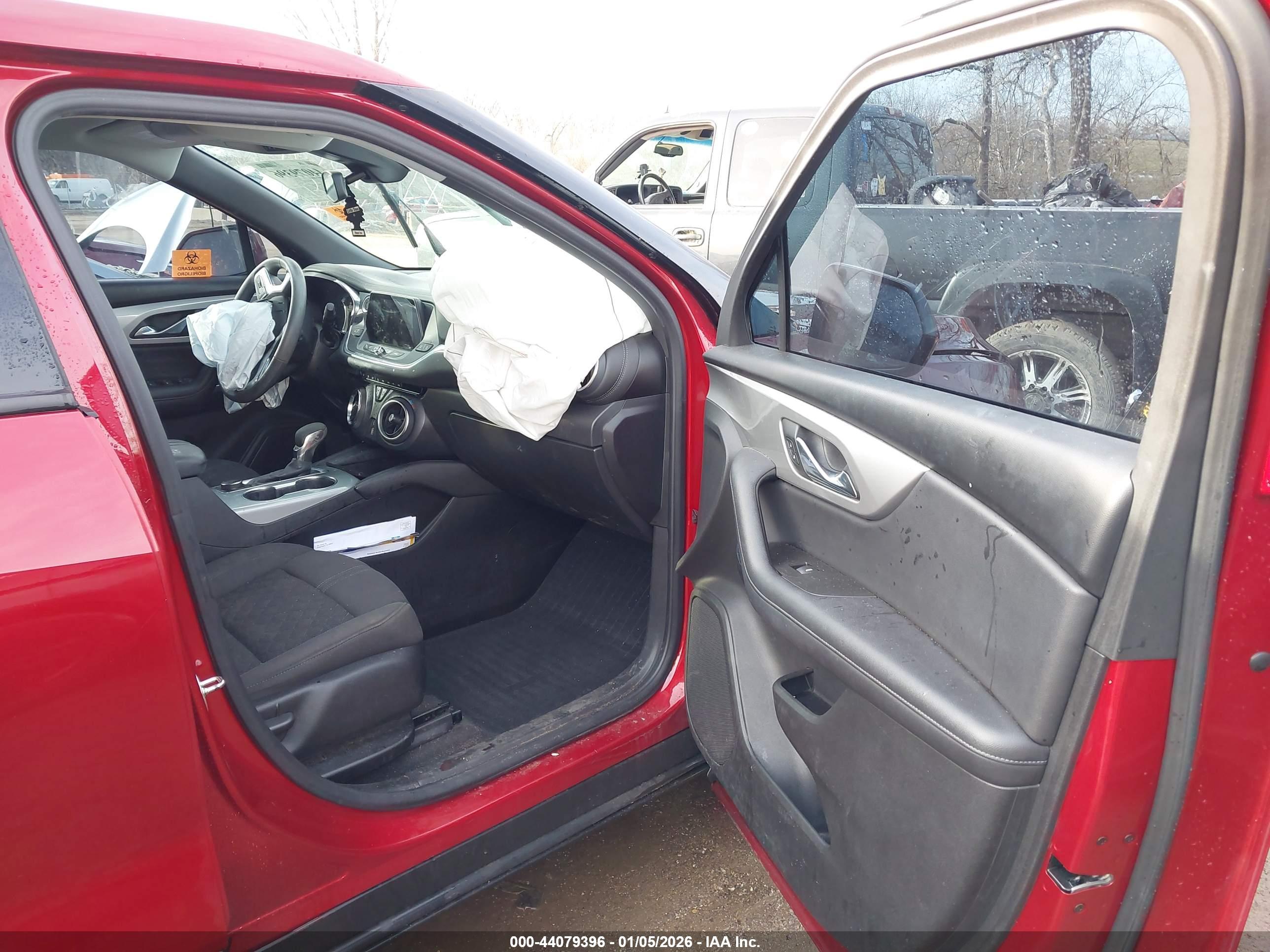 CHEVROLET BLAZER image 5