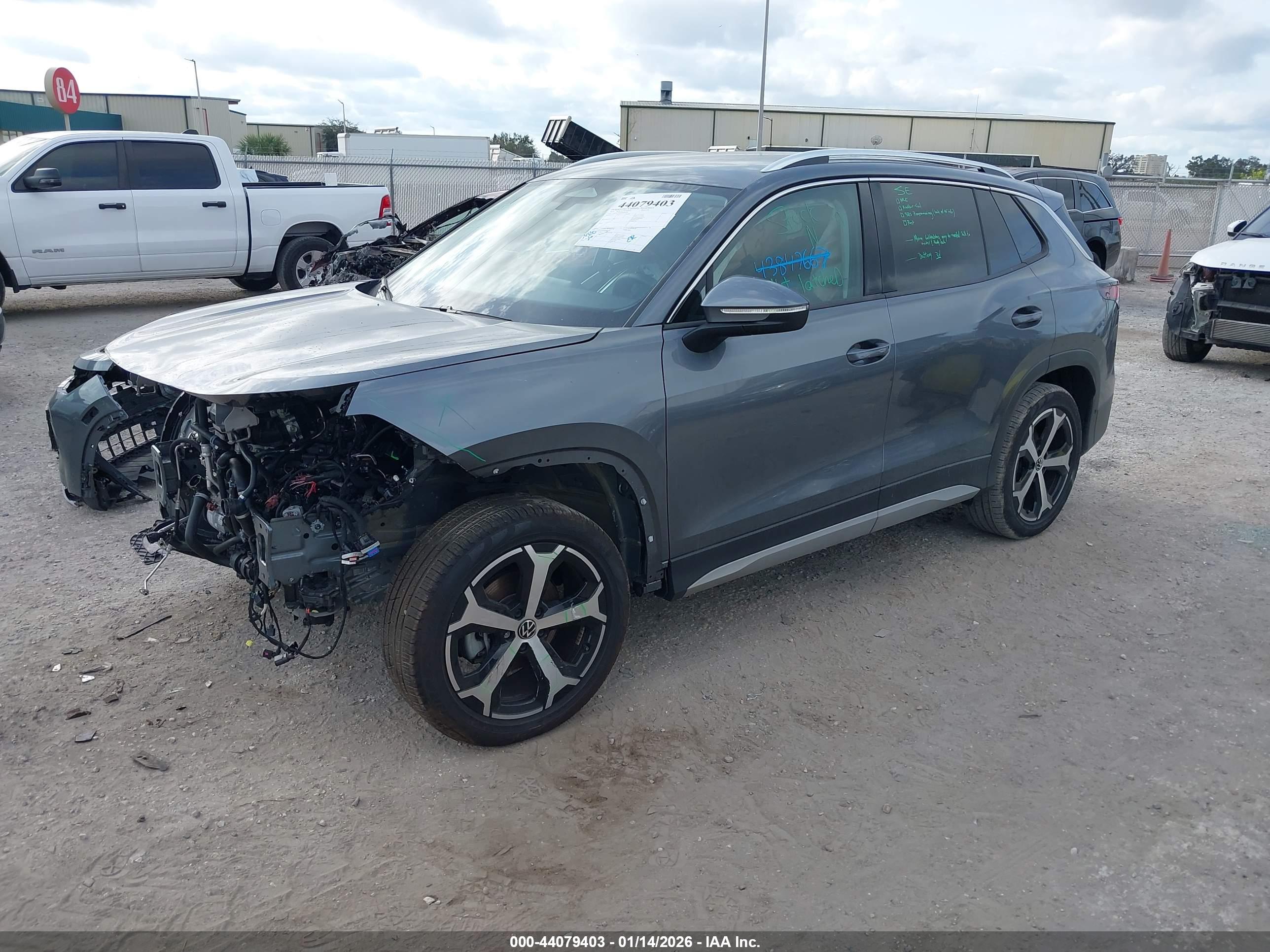 VOLKSWAGEN TIGUAN image 2