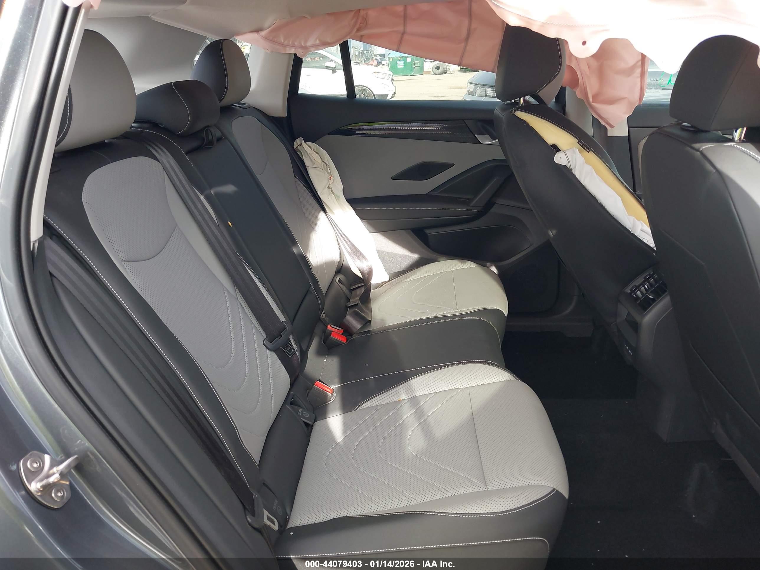 VOLKSWAGEN TIGUAN image 8