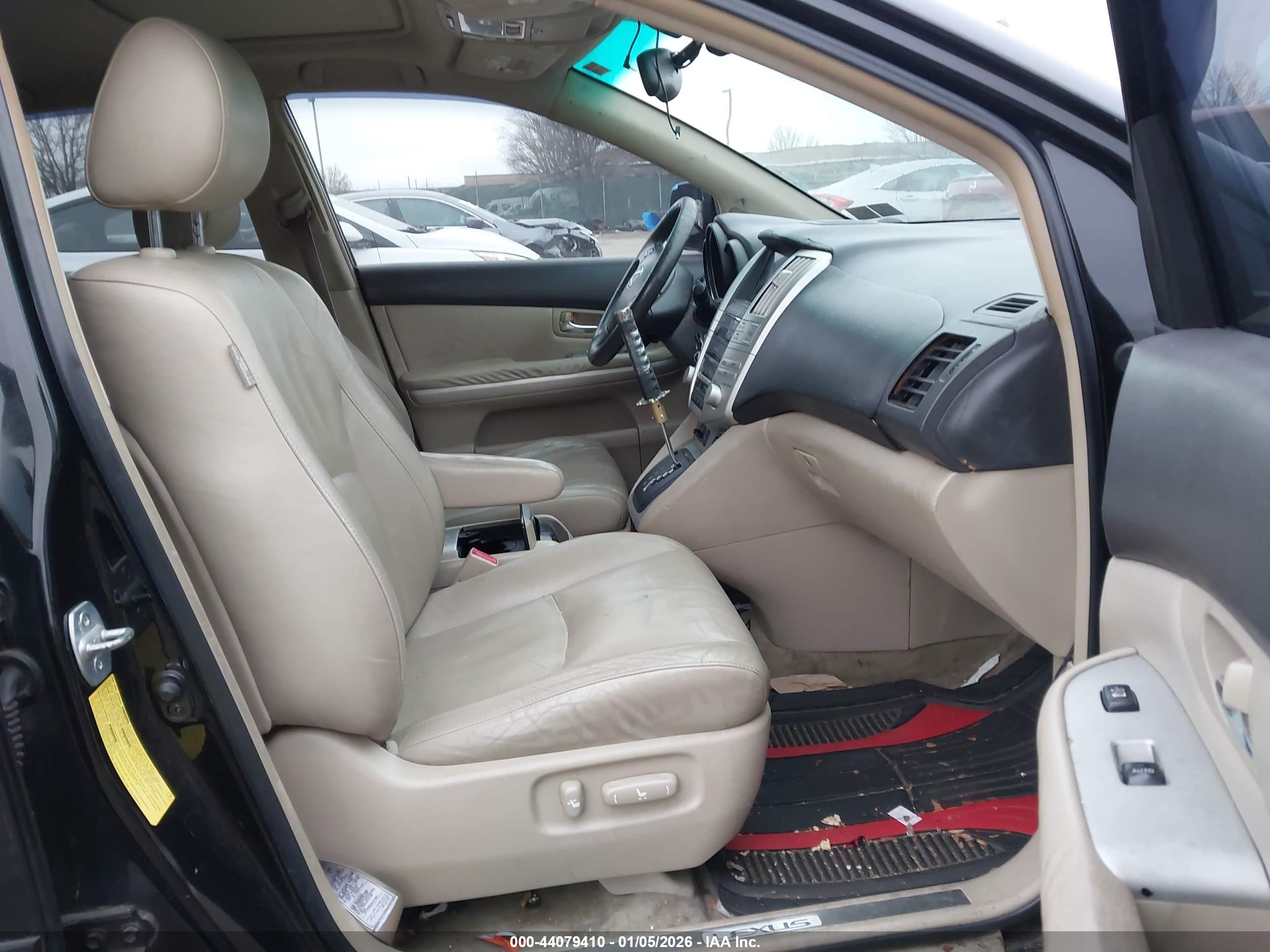 LEXUS RX image 5