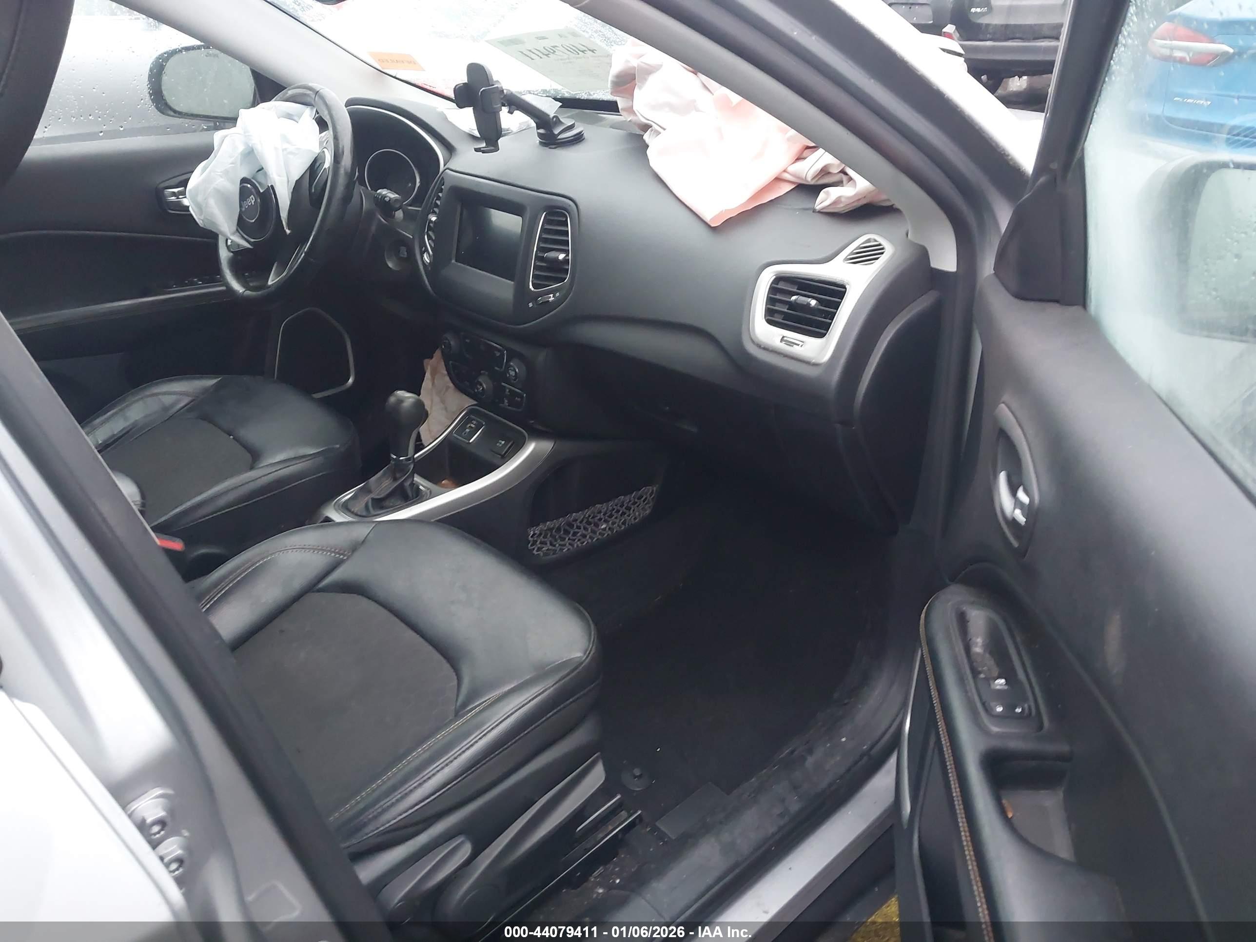 JEEP COMPASS image 5