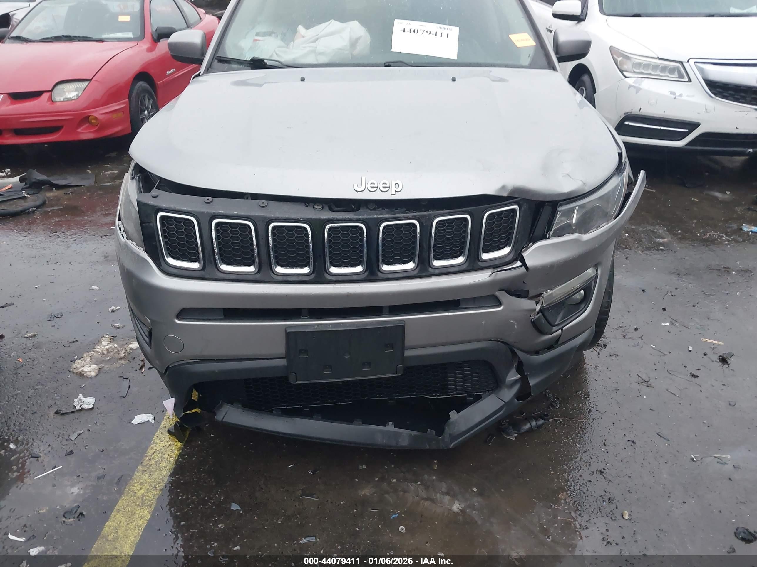 JEEP COMPASS image 6