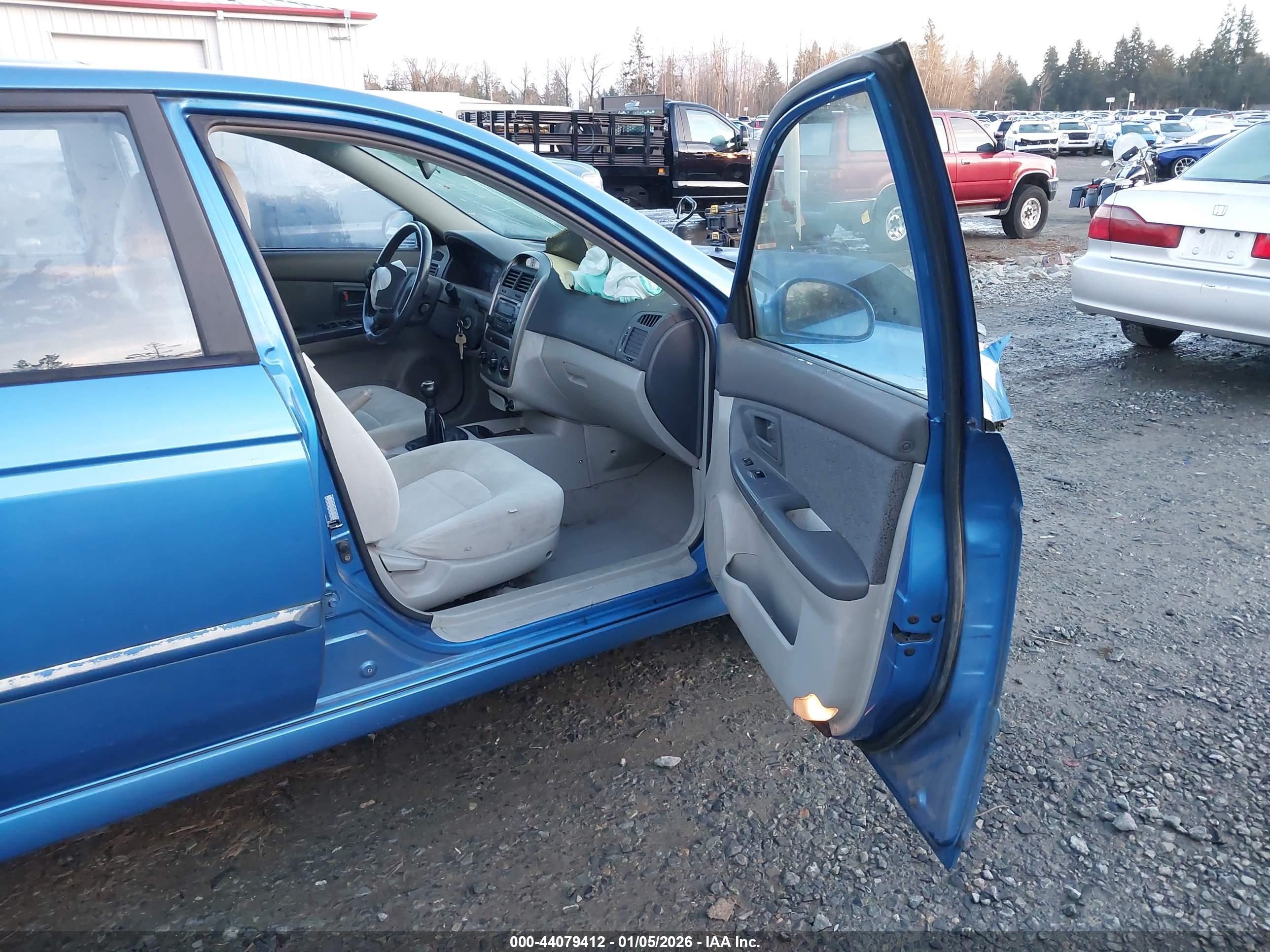 KIA SPECTRA5 image 5