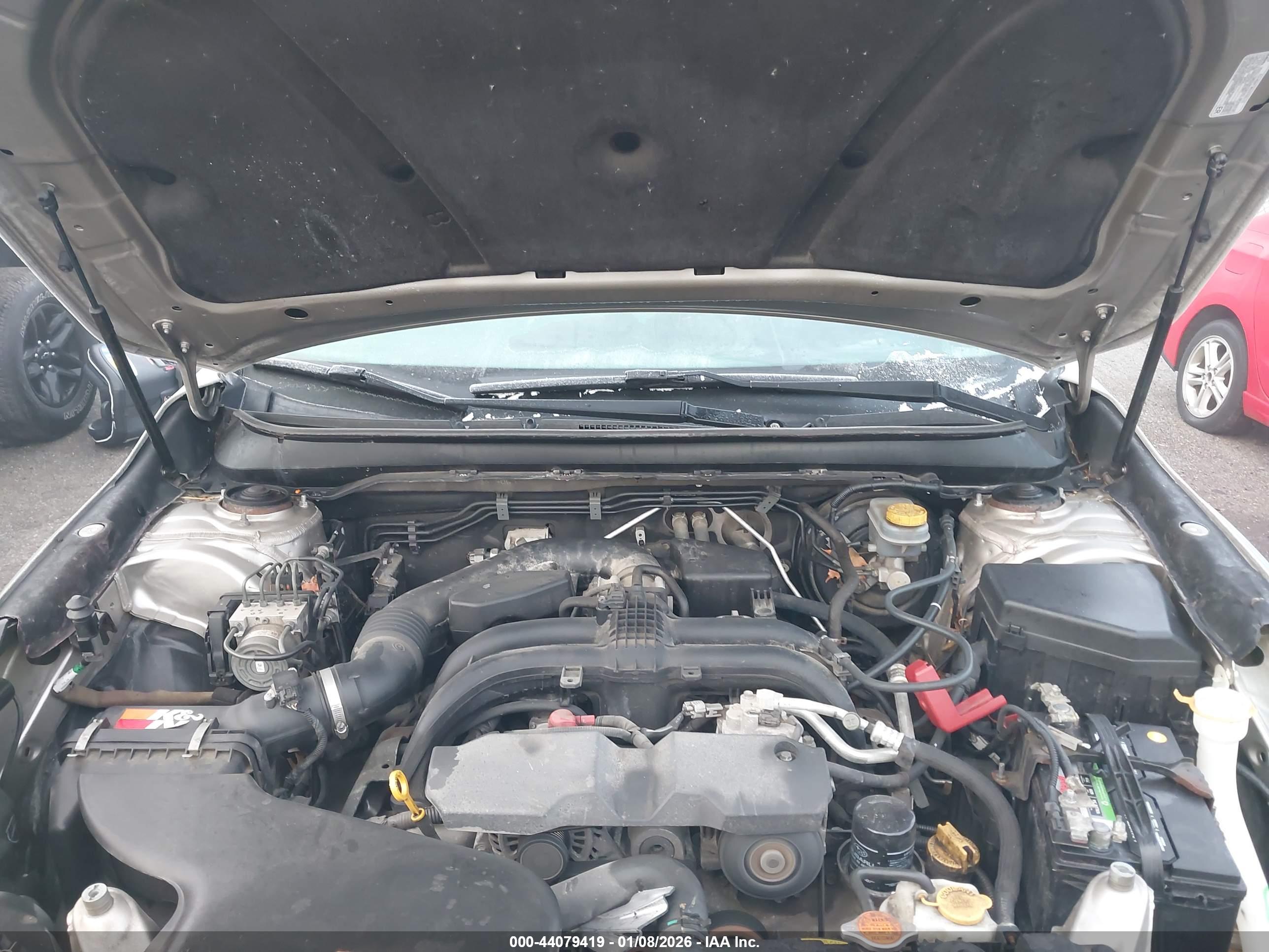 SUBARU OUTBACK image 10