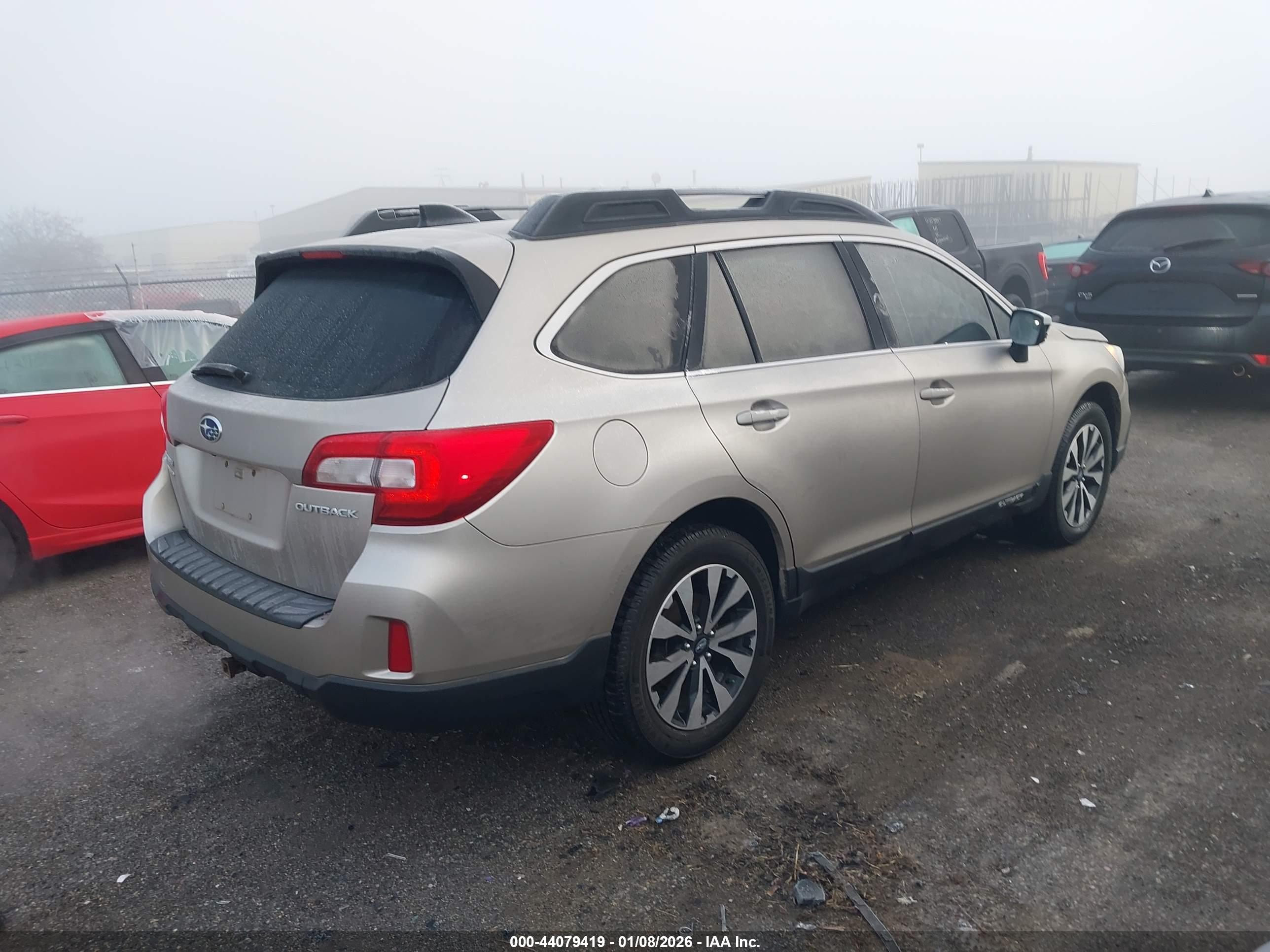 SUBARU OUTBACK image 4