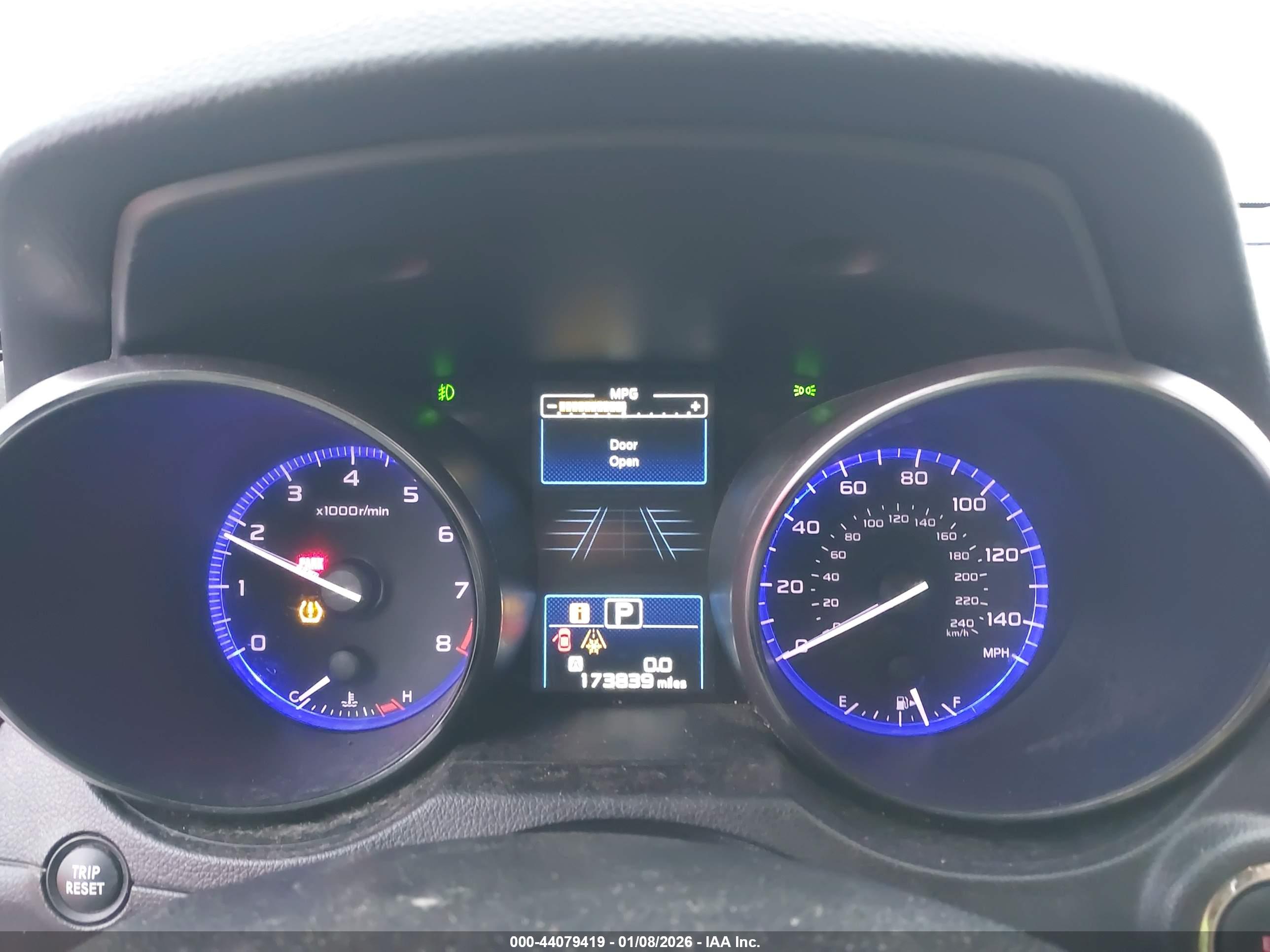 SUBARU OUTBACK image 7