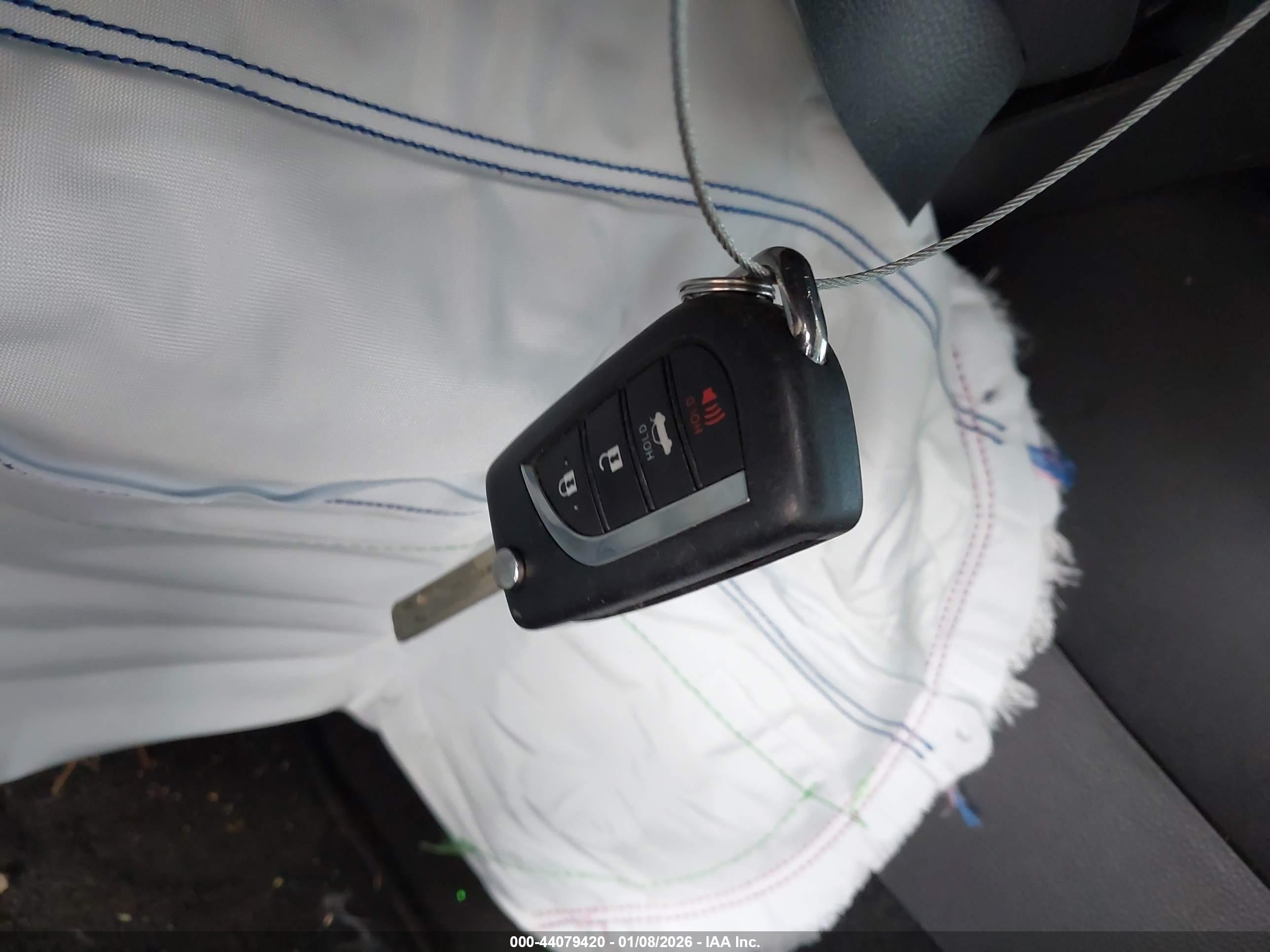 TOYOTA COROLLA image 11