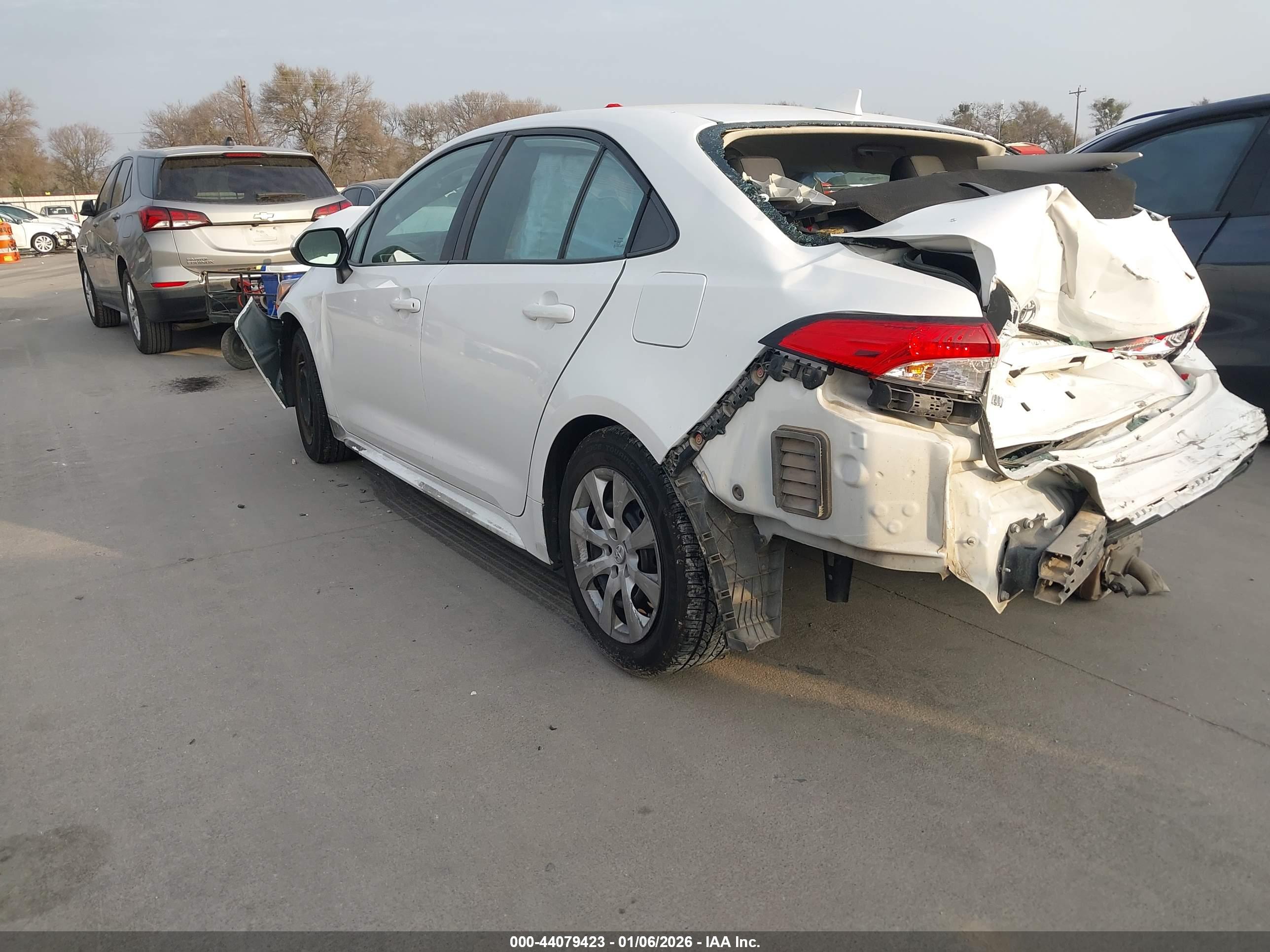 TOYOTA COROLLA image 3