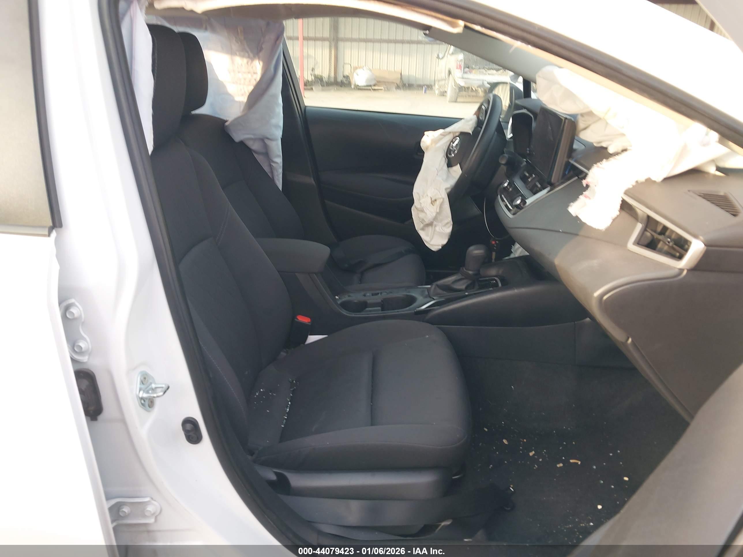 TOYOTA COROLLA image 5